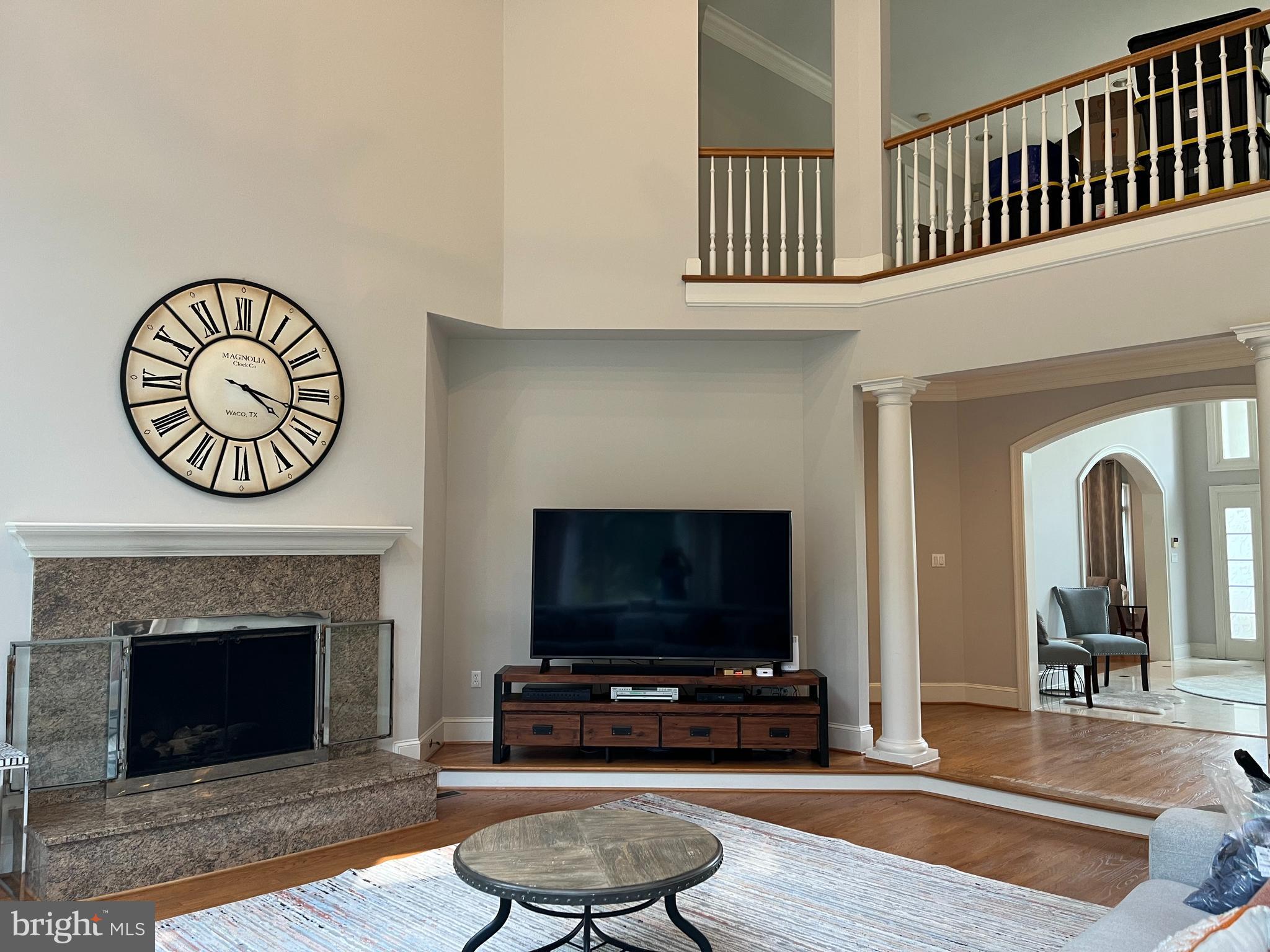 MCLEAN FALLS AT CHINQUAP - Residential Lease