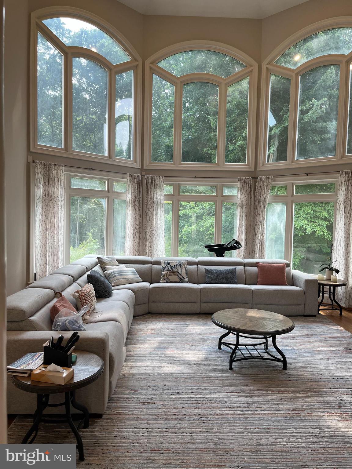 MCLEAN FALLS AT CHINQUAP - Residential Lease