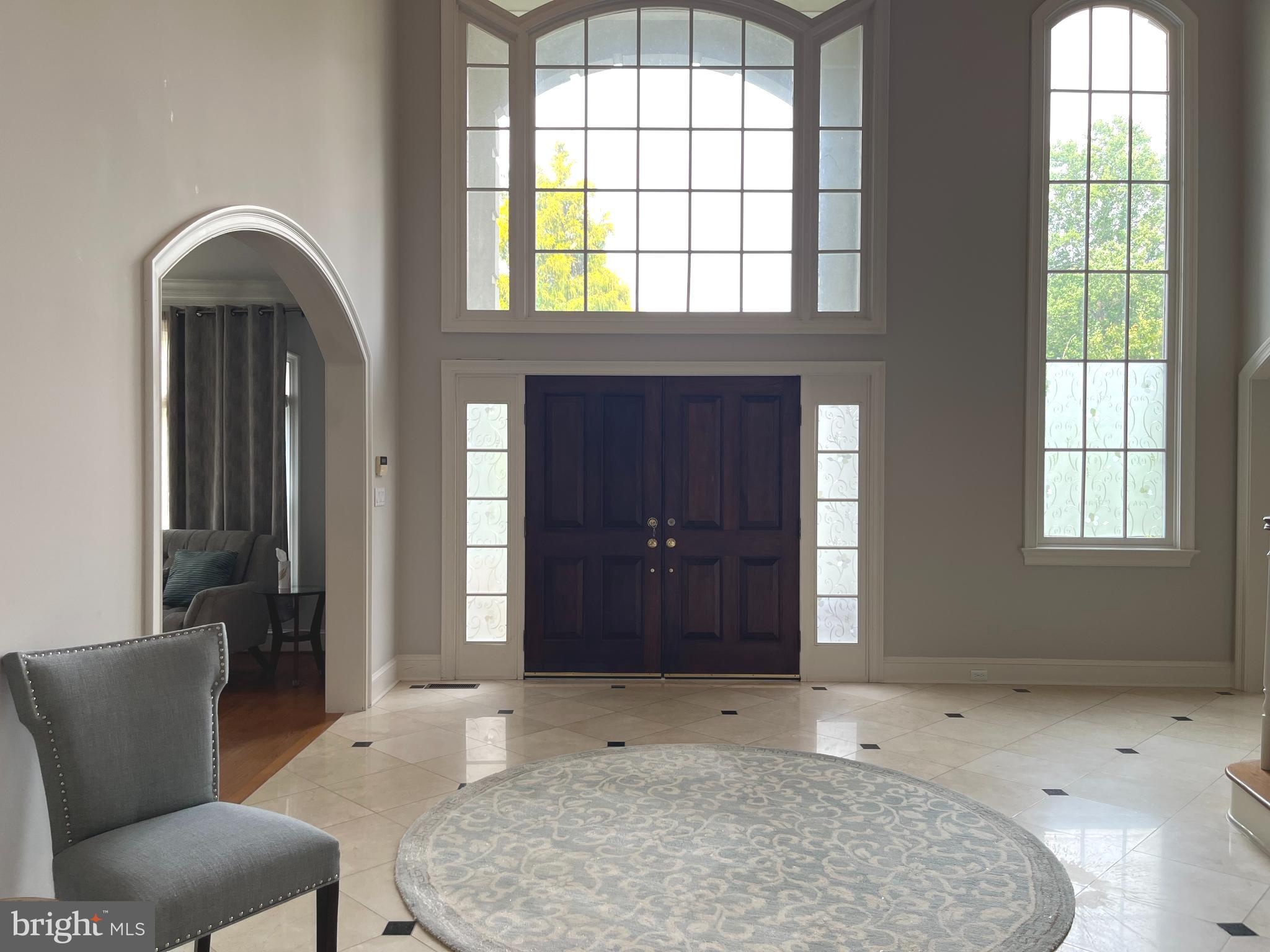 MCLEAN FALLS AT CHINQUAP - Residential Lease