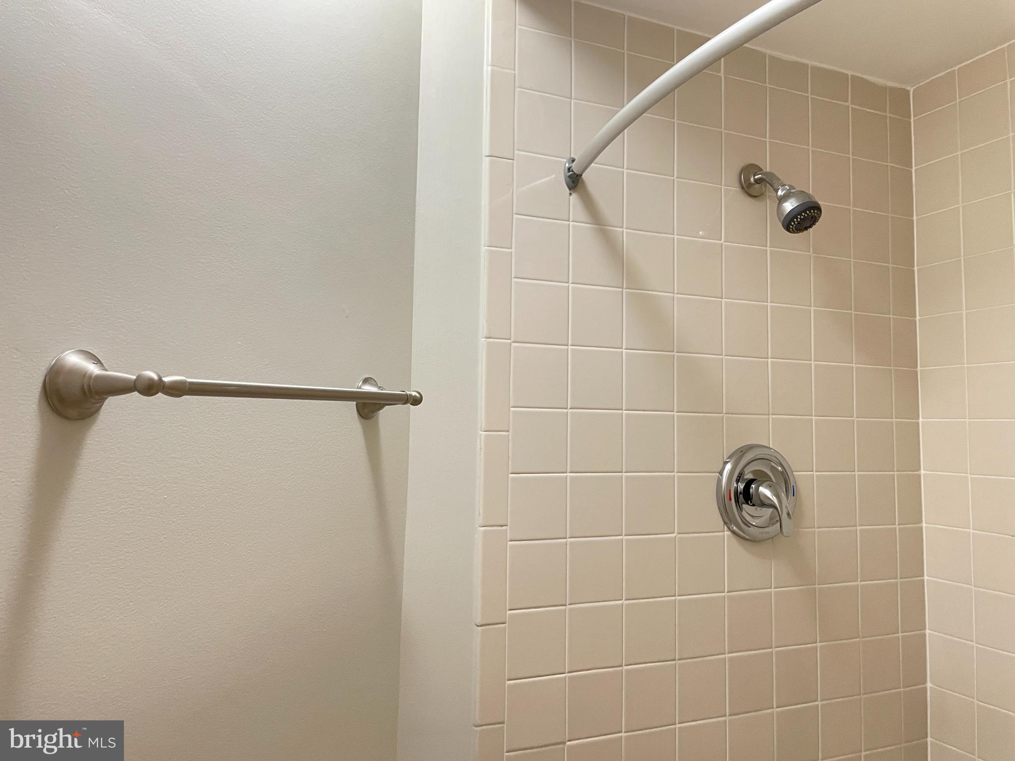 GABLES OF TUCKERMAN - Residential Lease