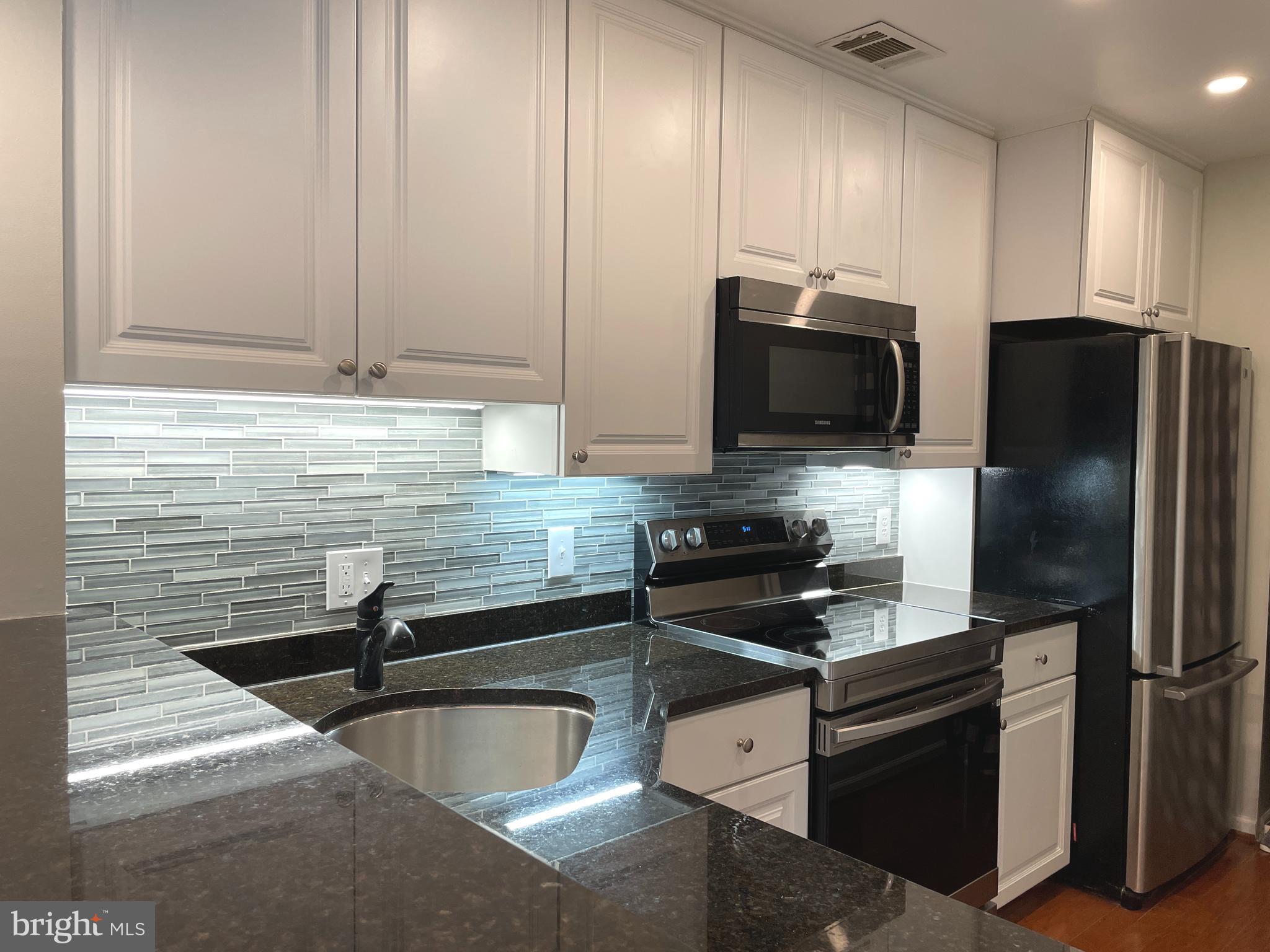 GABLES OF TUCKERMAN - Residential Lease