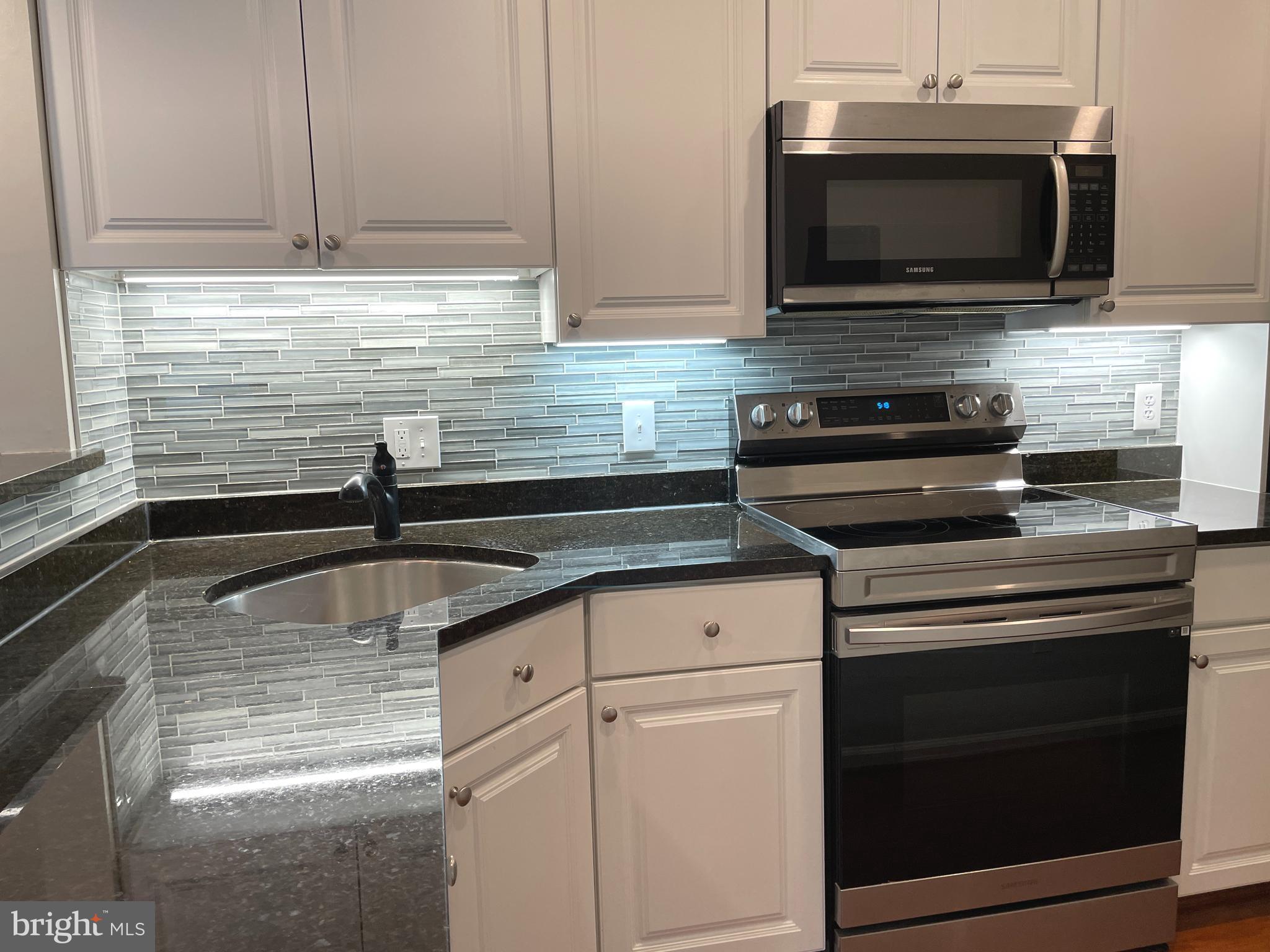 GABLES OF TUCKERMAN - Residential Lease