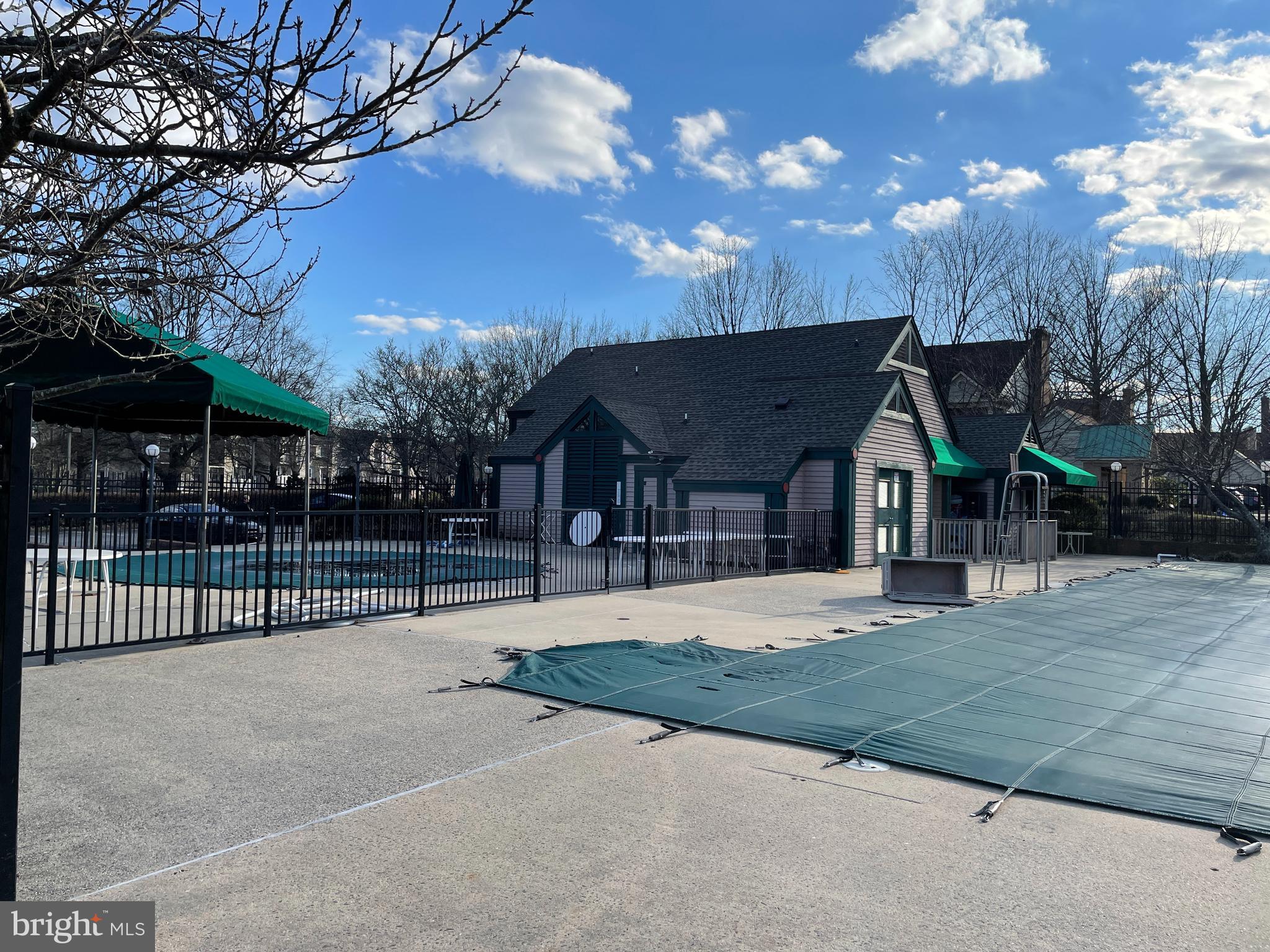 GABLES OF TUCKERMAN - Residential Lease