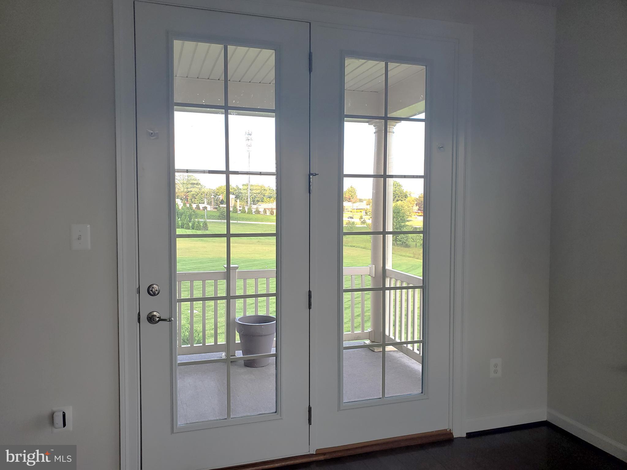 LAYTONSVILLE PRESERVE - Residential