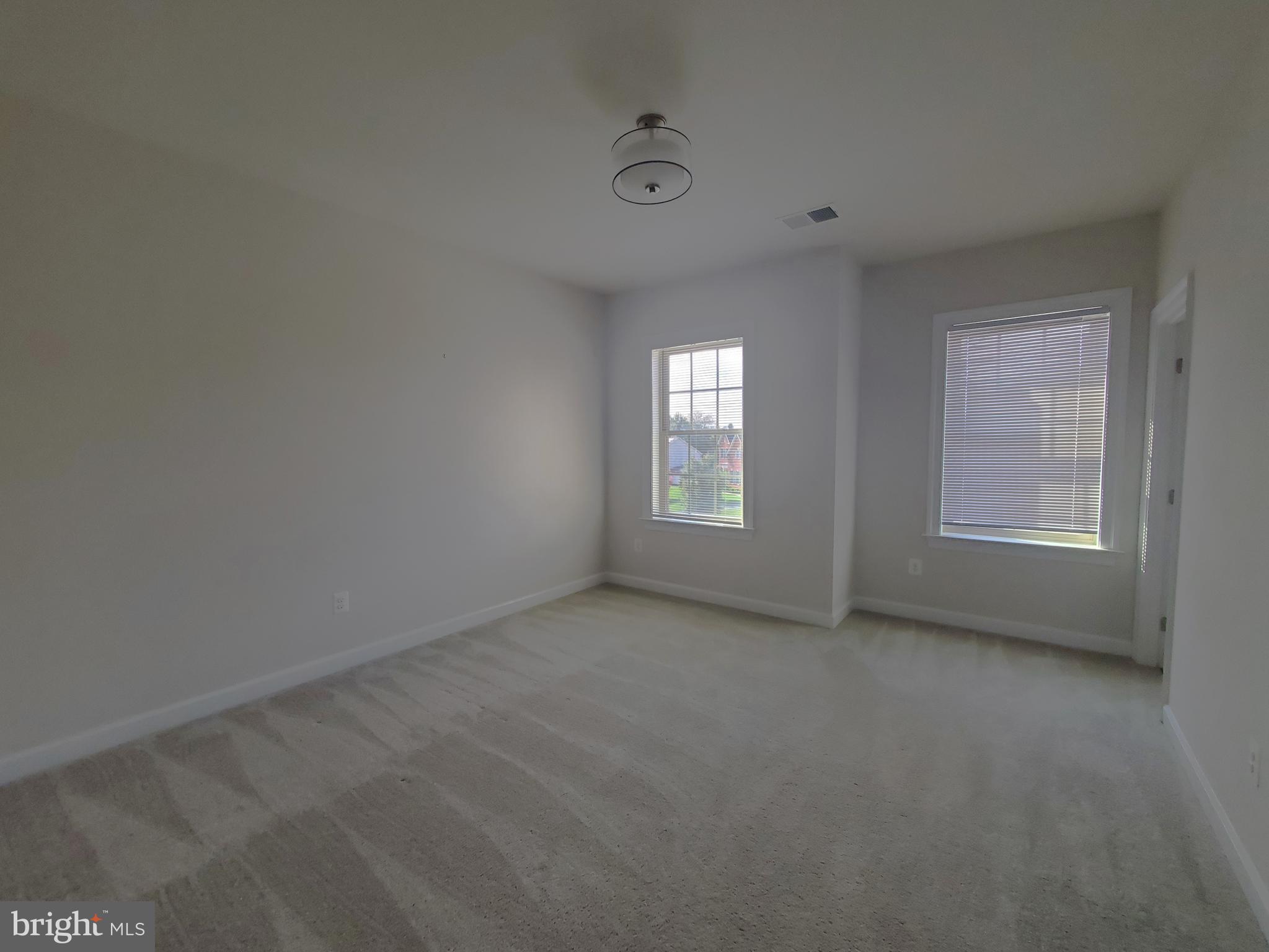 LAYTONSVILLE PRESERVE - Residential