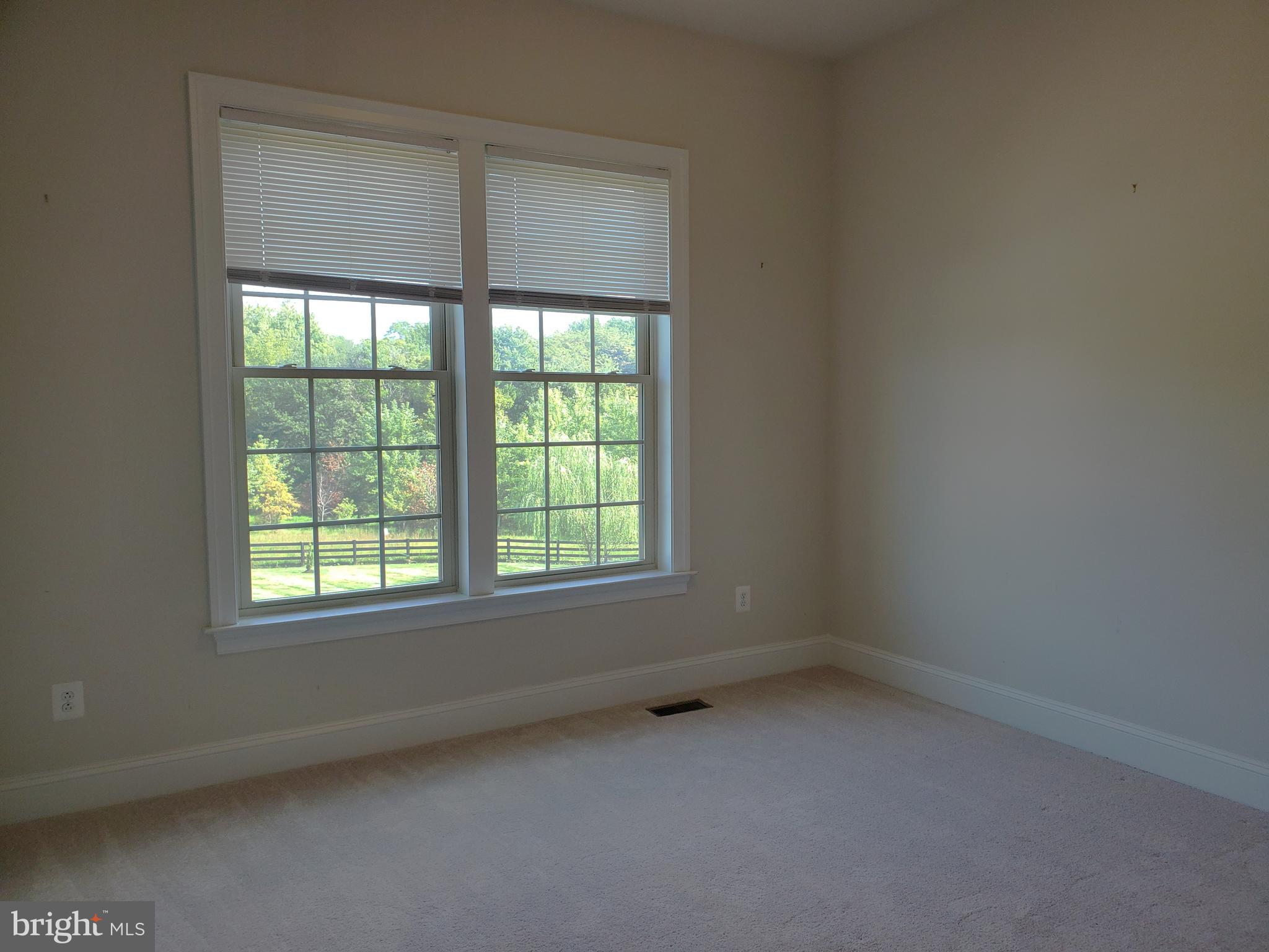 LAYTONSVILLE PRESERVE - Residential