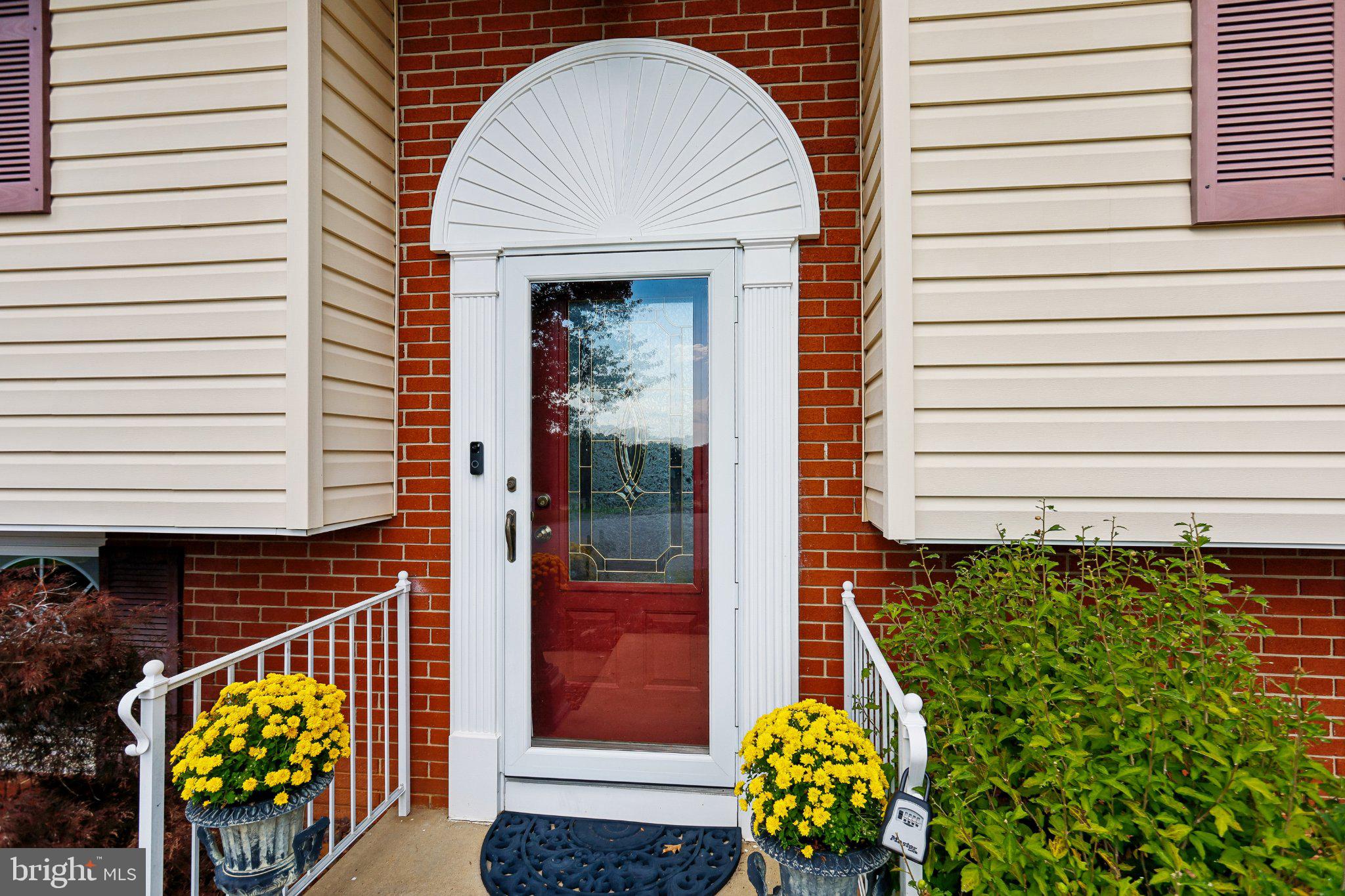 2102 ARABIAN COURT