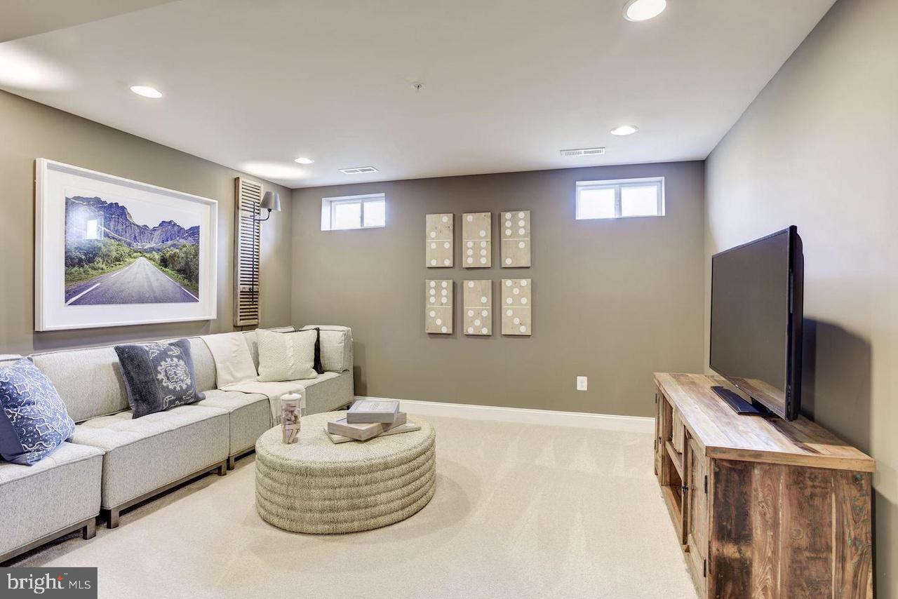 SAINT CHARLES - Residential