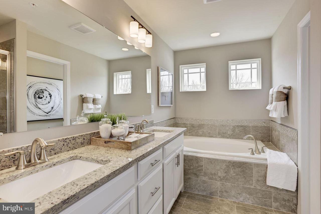 SAINT CHARLES - Residential