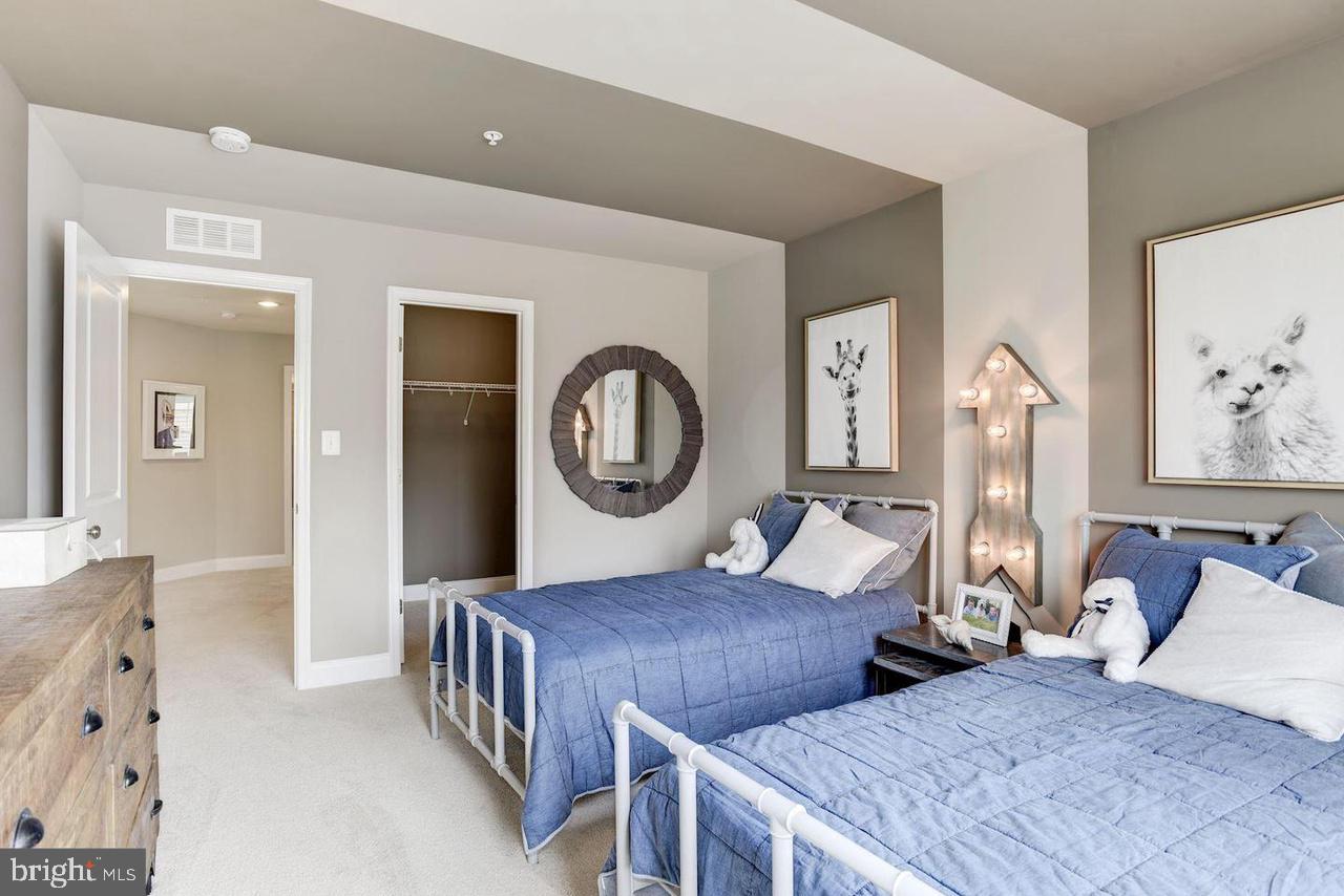 SAINT CHARLES - Residential