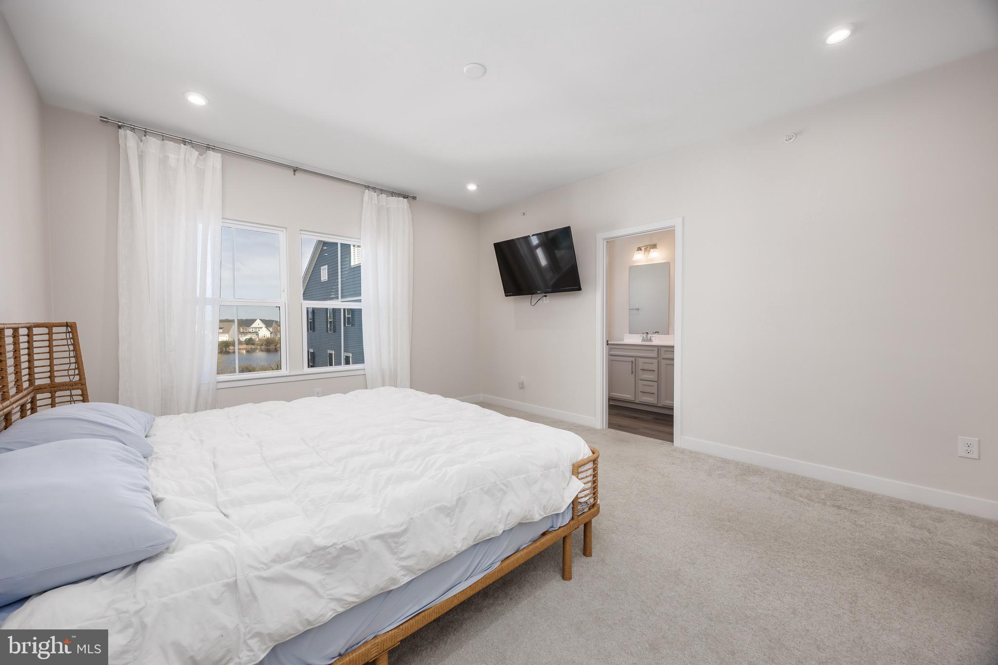 BAYSIDE - Residential