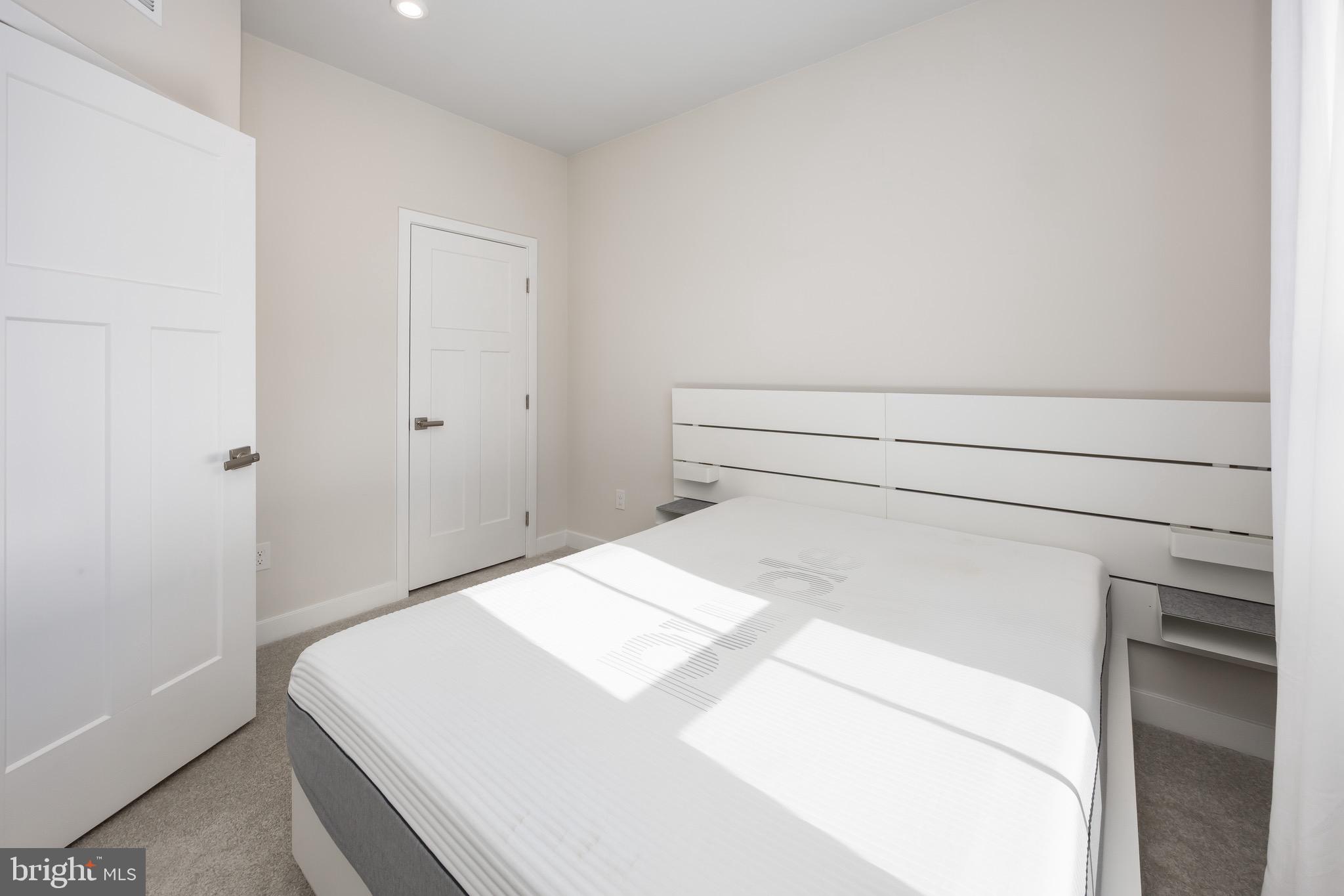 BAYSIDE - Residential