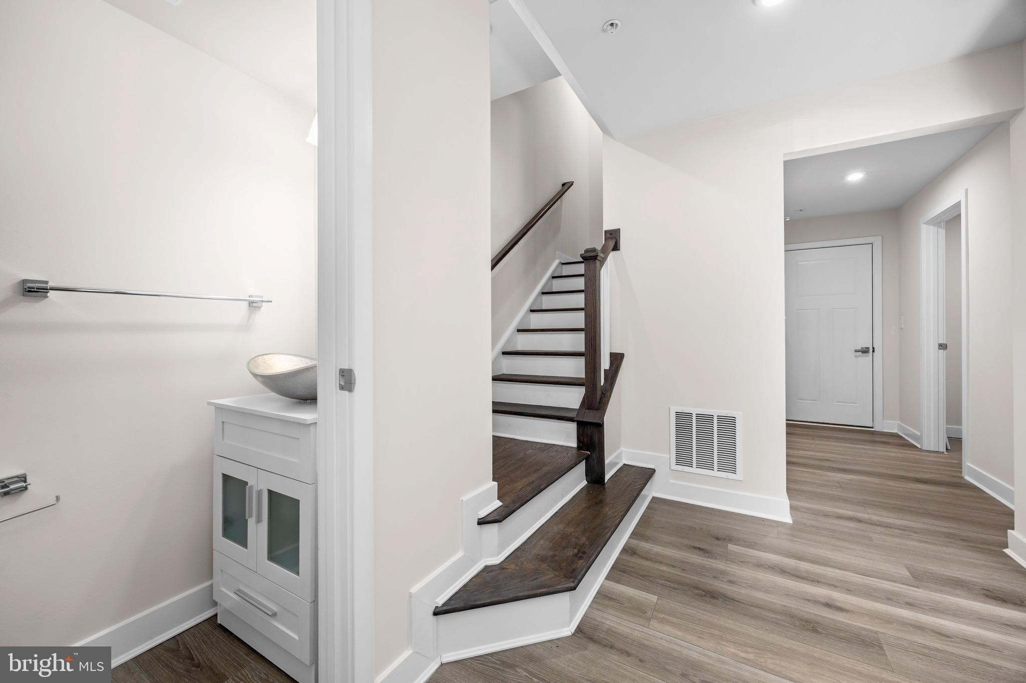 BAYSIDE - Residential