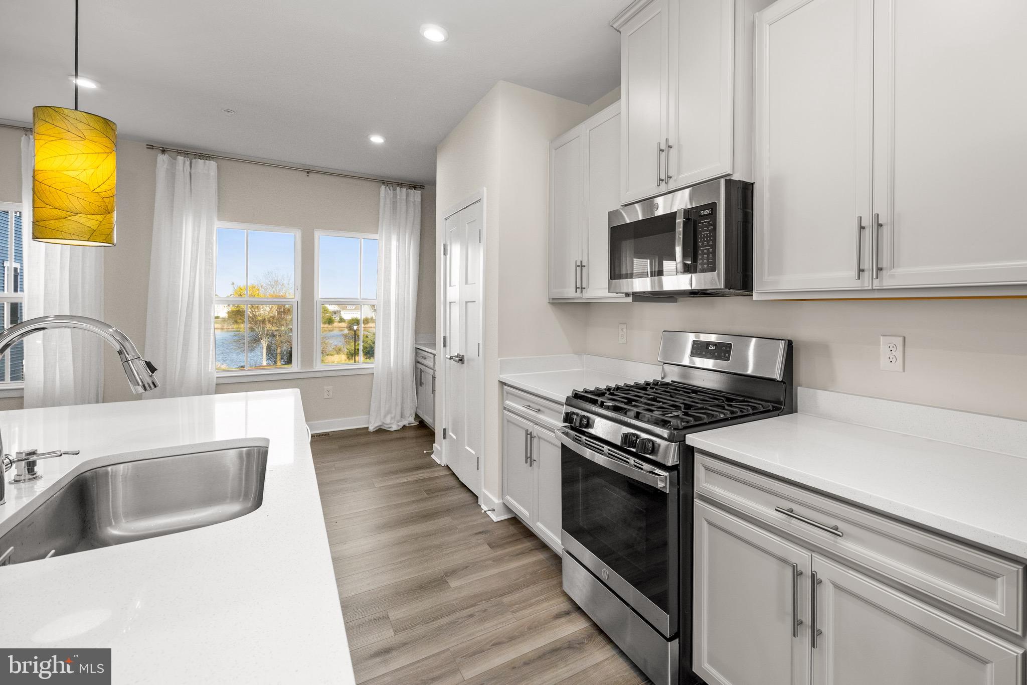 BAYSIDE - Residential