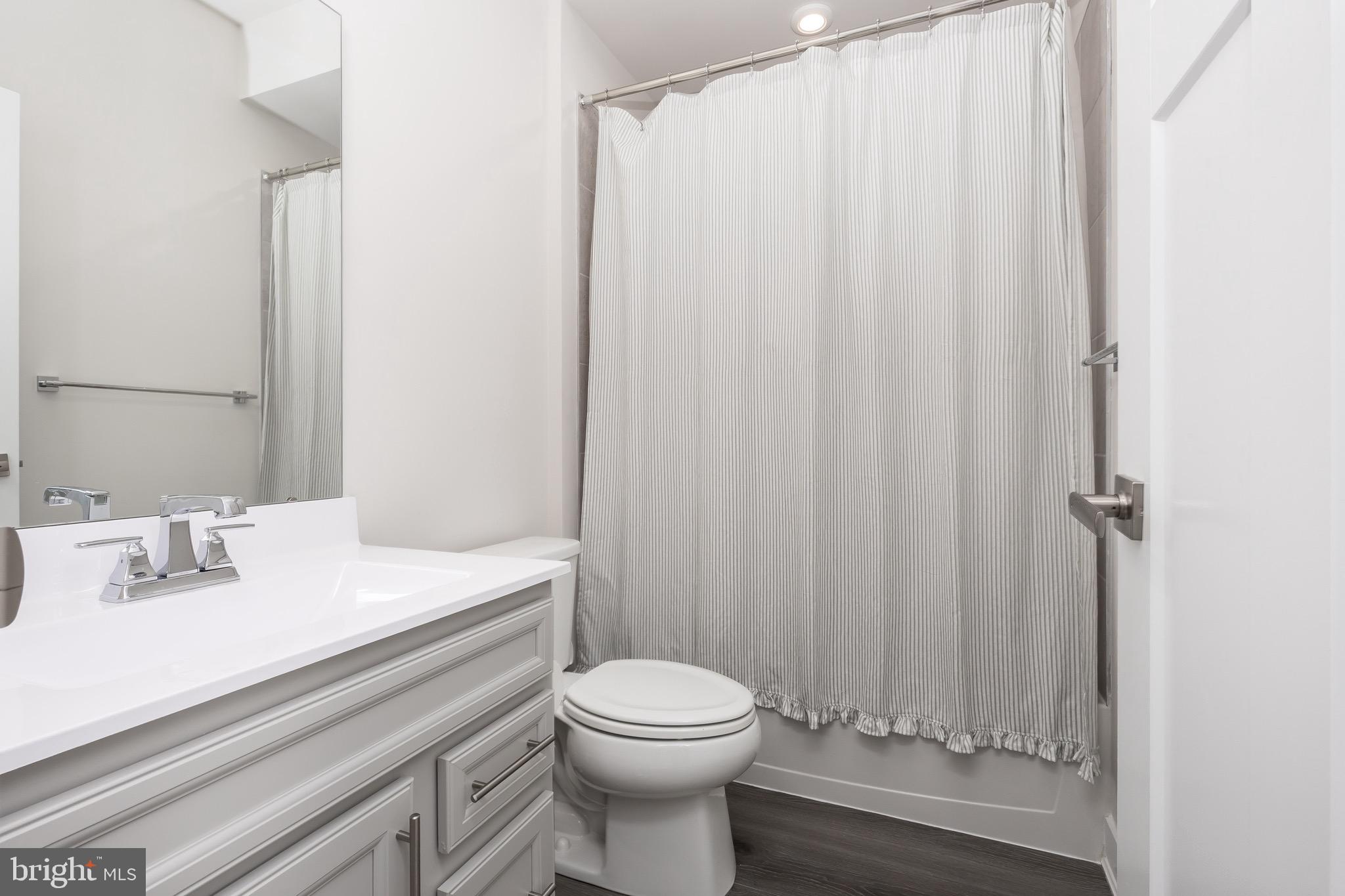 BAYSIDE - Residential