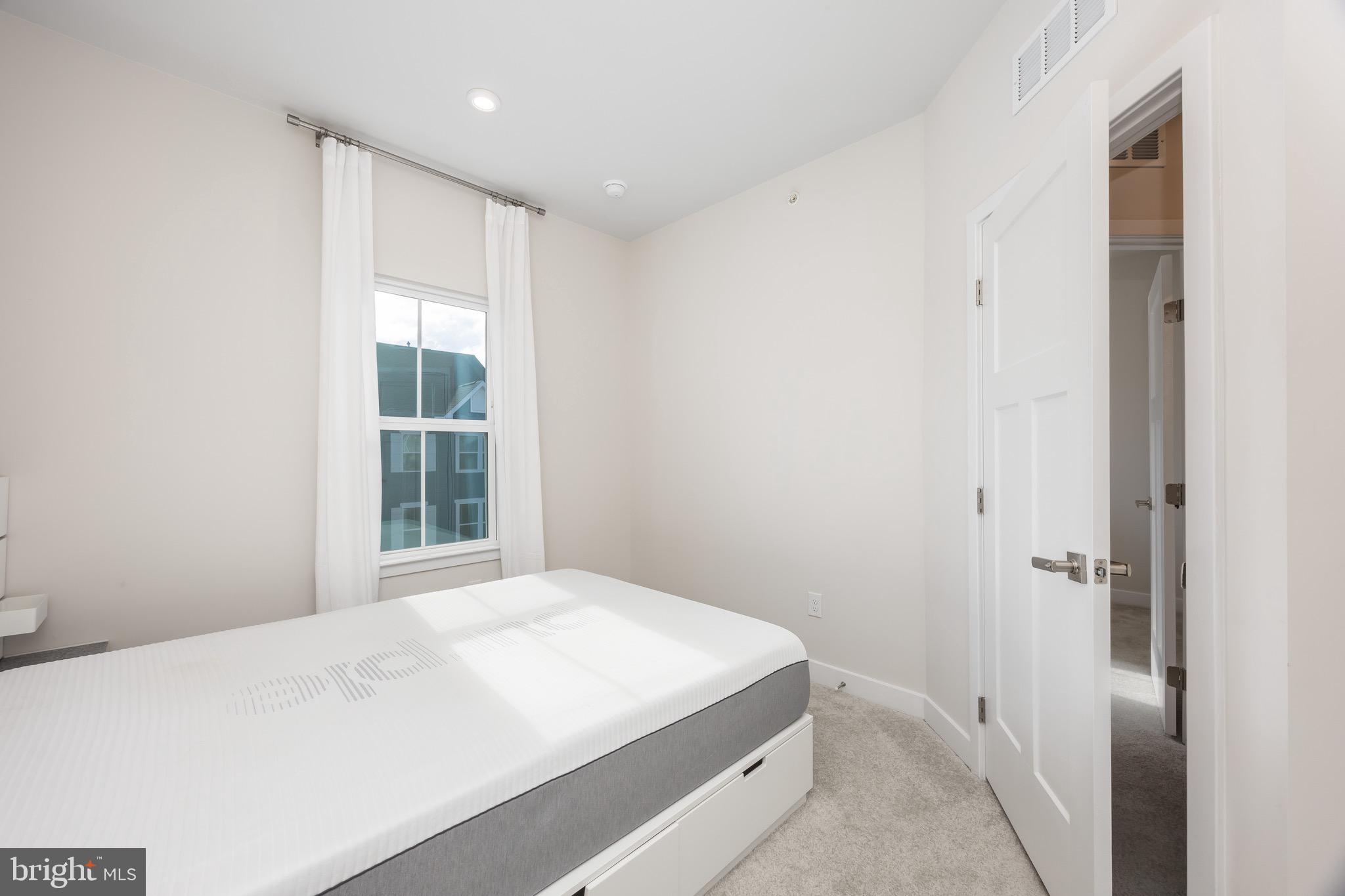 BAYSIDE - Residential