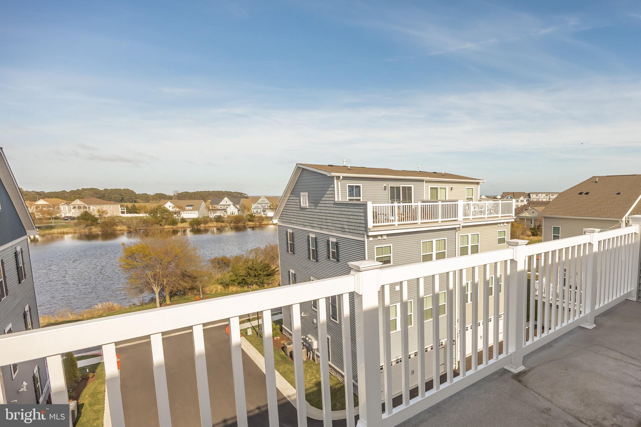 BAYSIDE - Residential