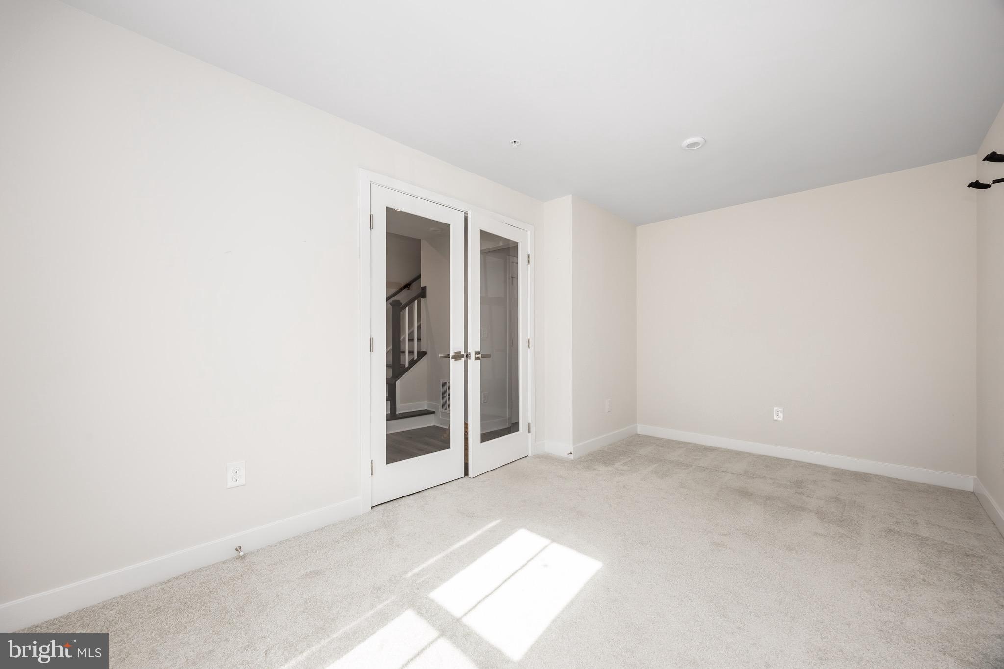 BAYSIDE - Residential