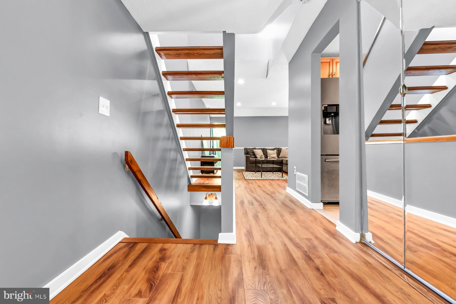 COLD SPRING NEWTOWN - Residential