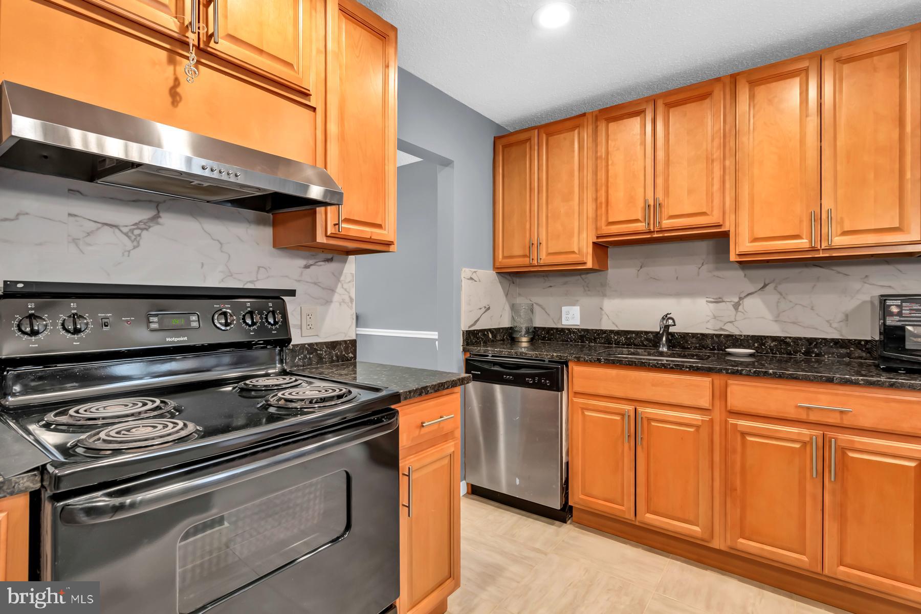 COLD SPRING NEWTOWN - Residential