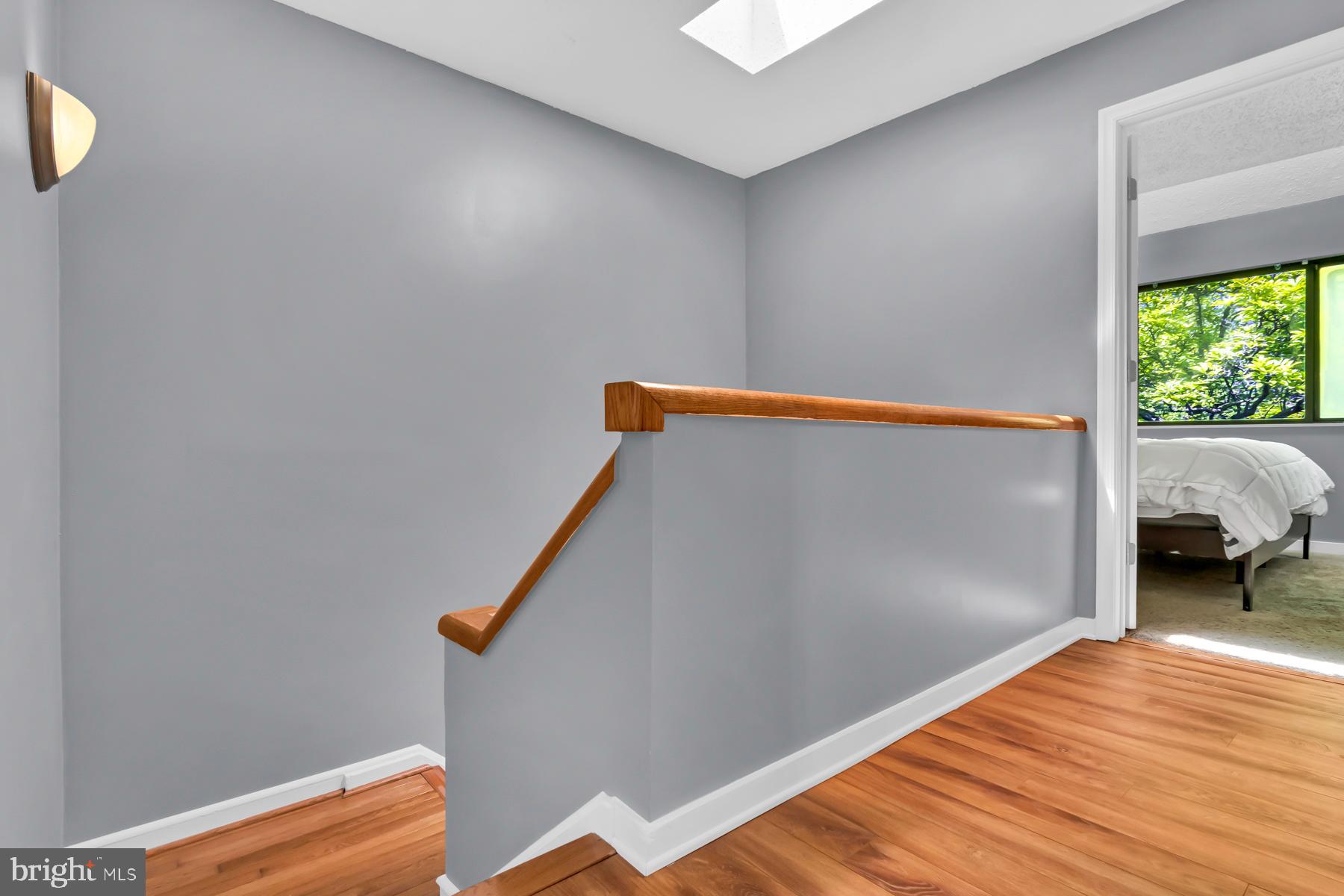 COLD SPRING NEWTOWN - Residential