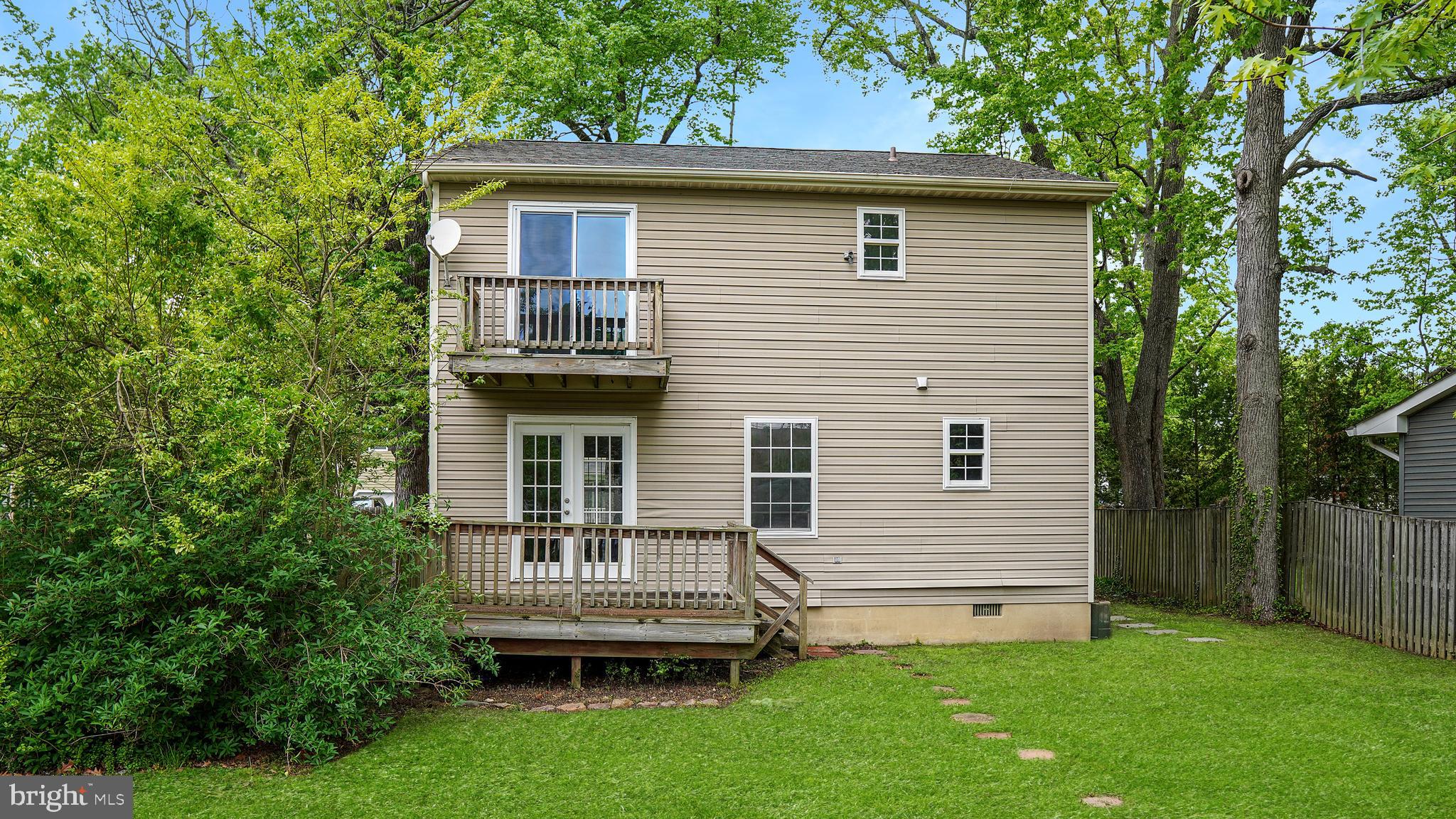 AVALON SHORES - Residential