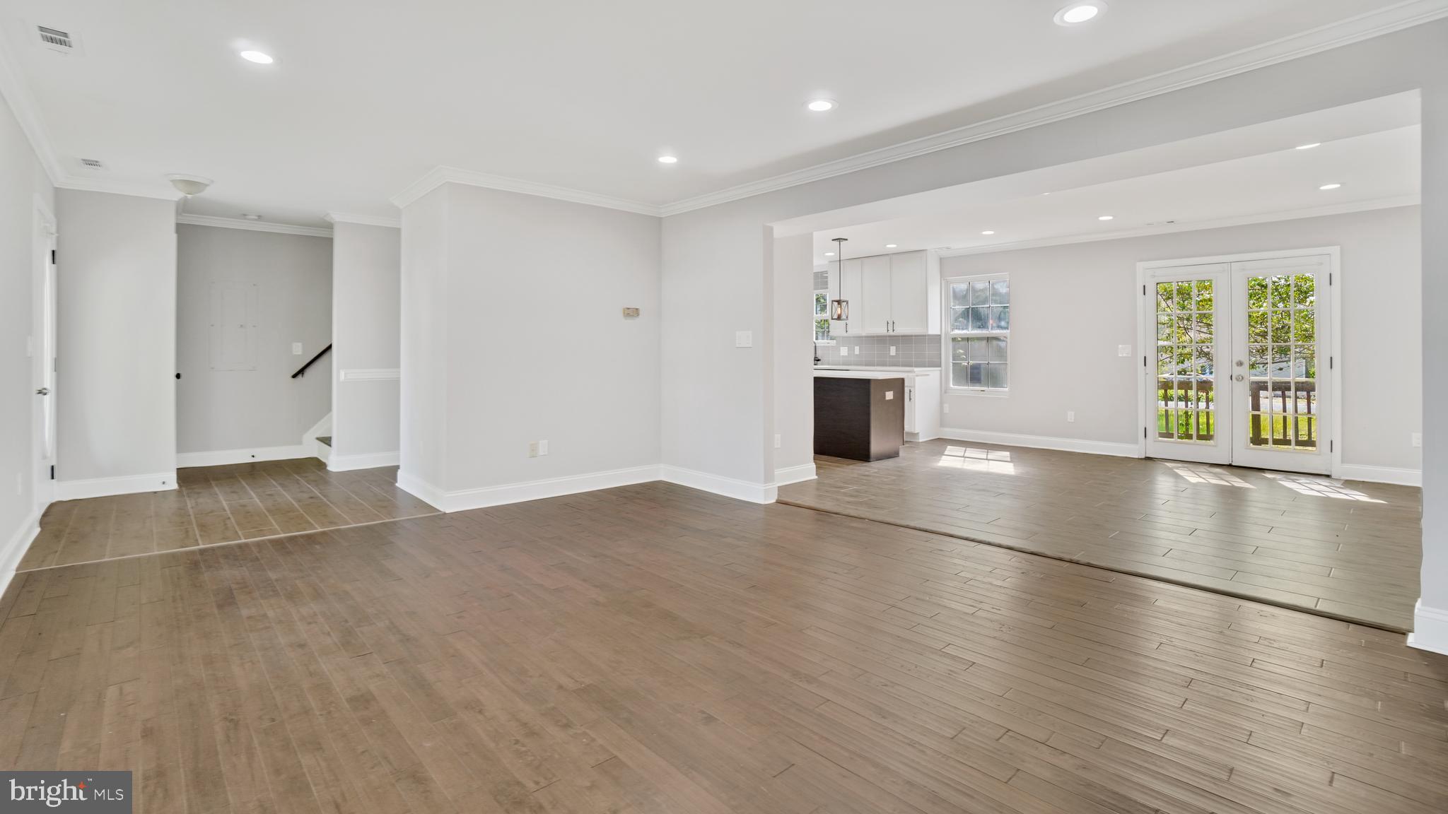 AVALON SHORES - Residential