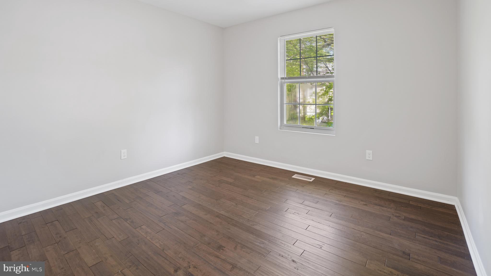 AVALON SHORES - Residential