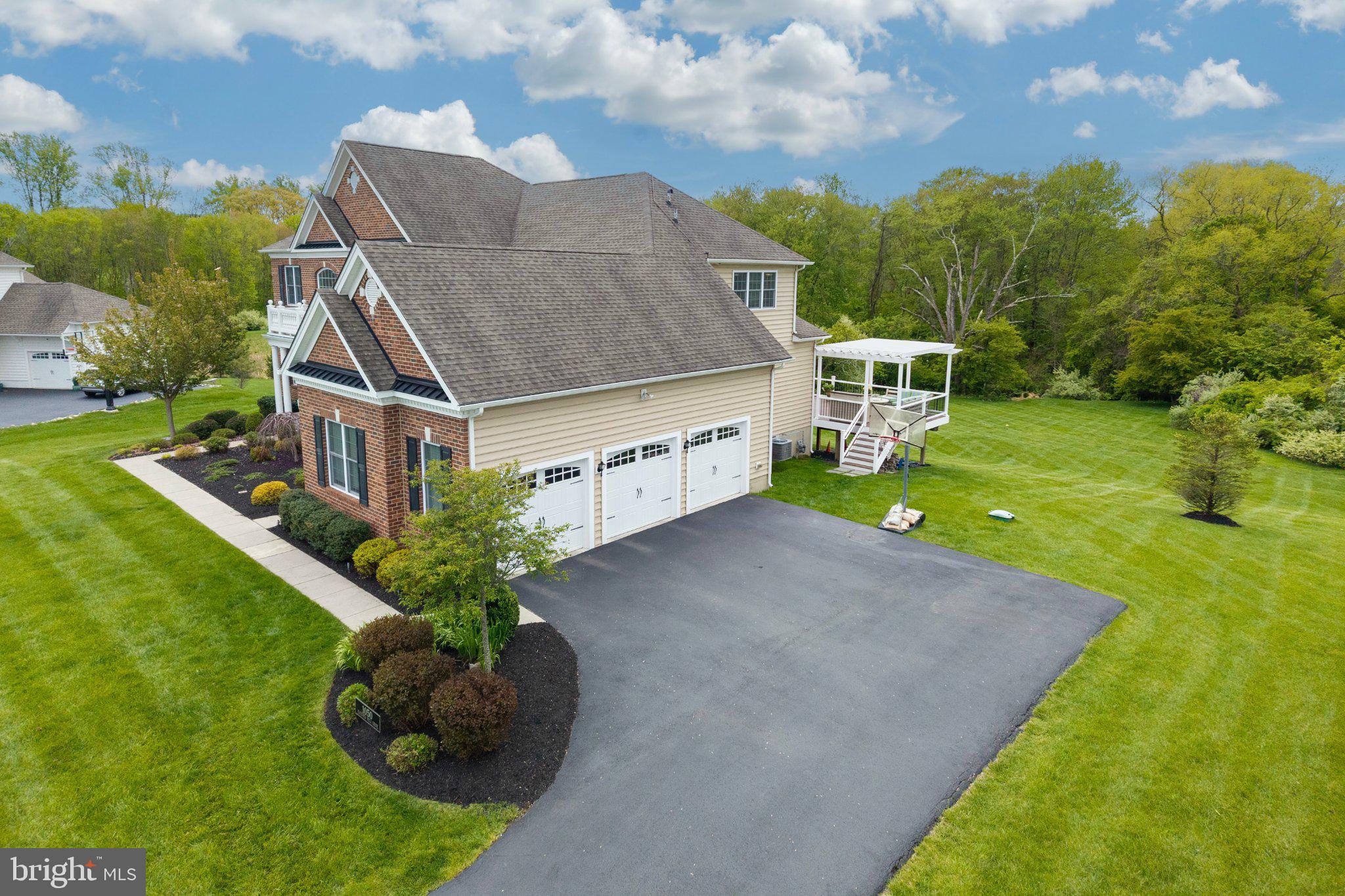 ENCLAVE AT RIDLEY CR - Residential