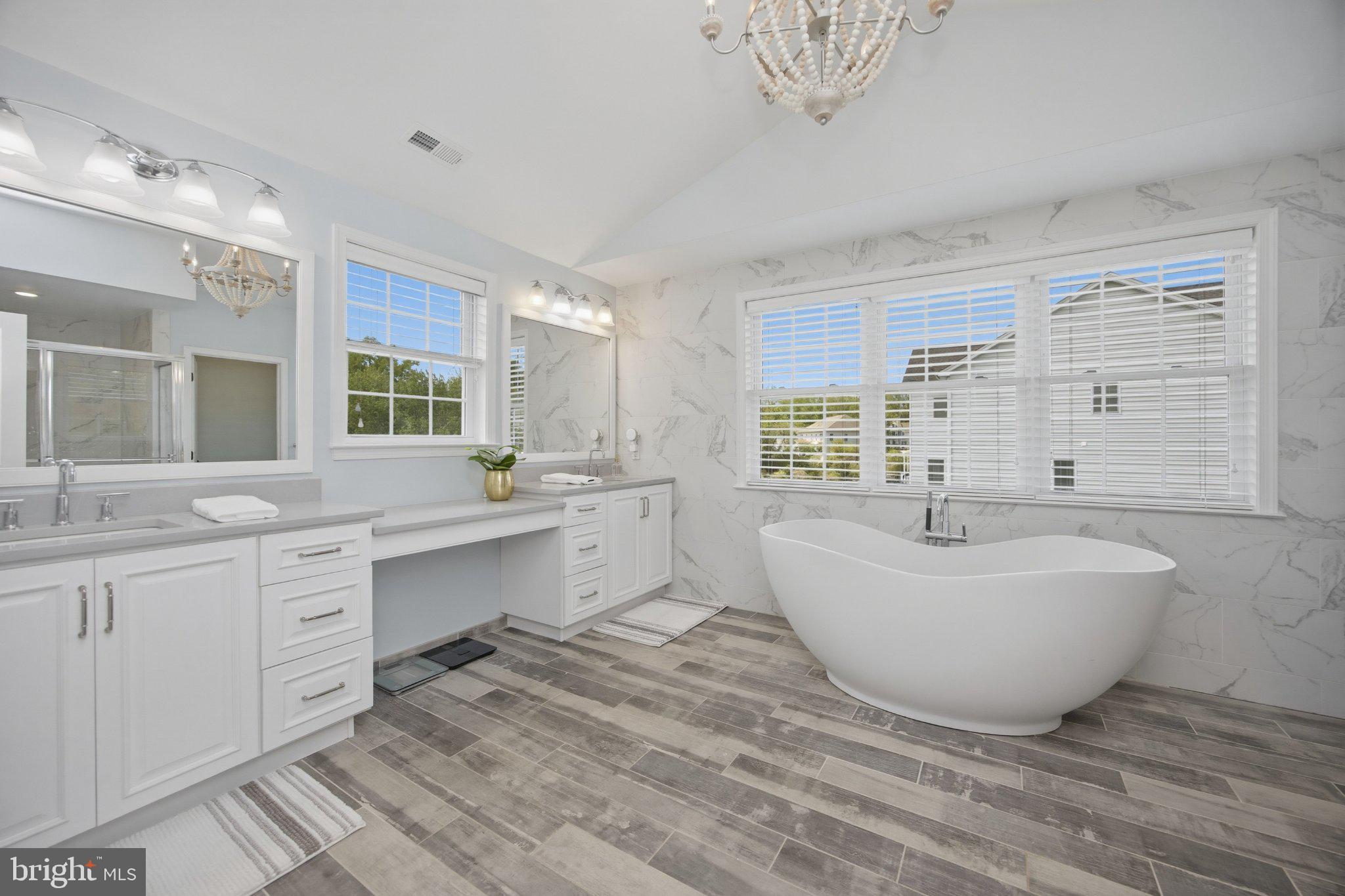 ENCLAVE AT RIDLEY CR - Residential