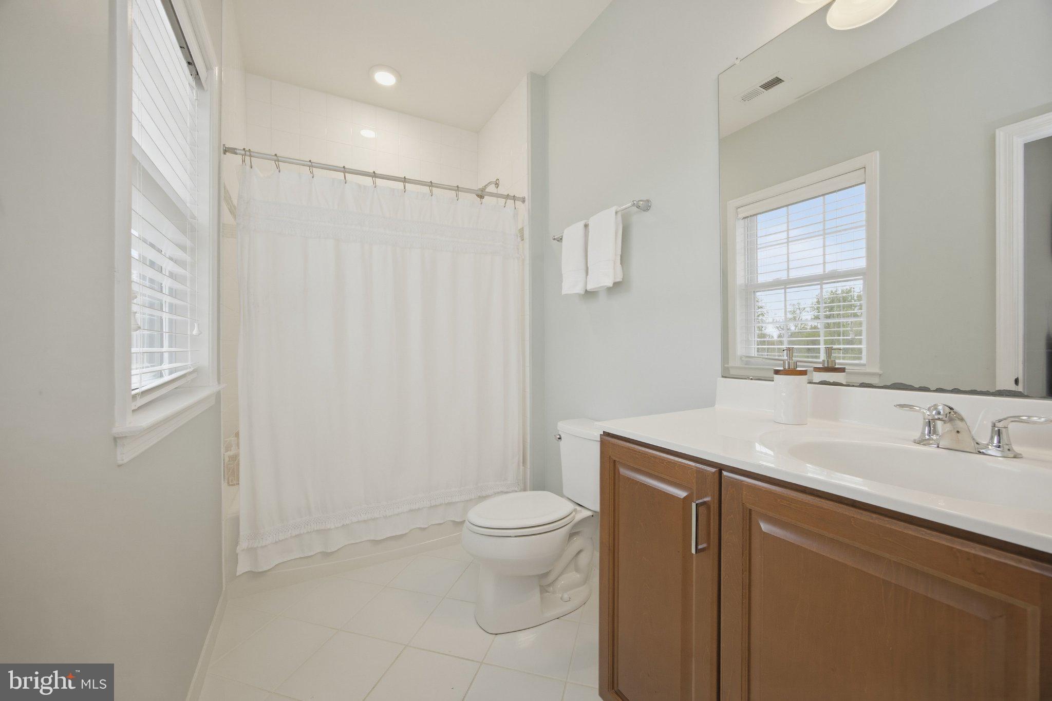 ENCLAVE AT RIDLEY CR - Residential