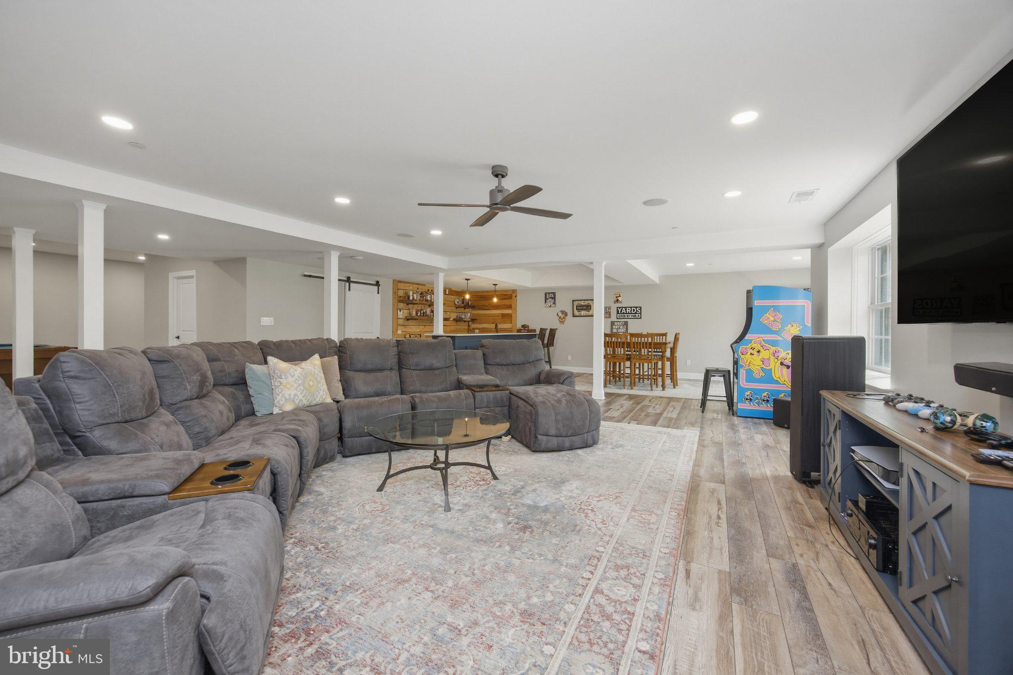 ENCLAVE AT RIDLEY CR - Residential