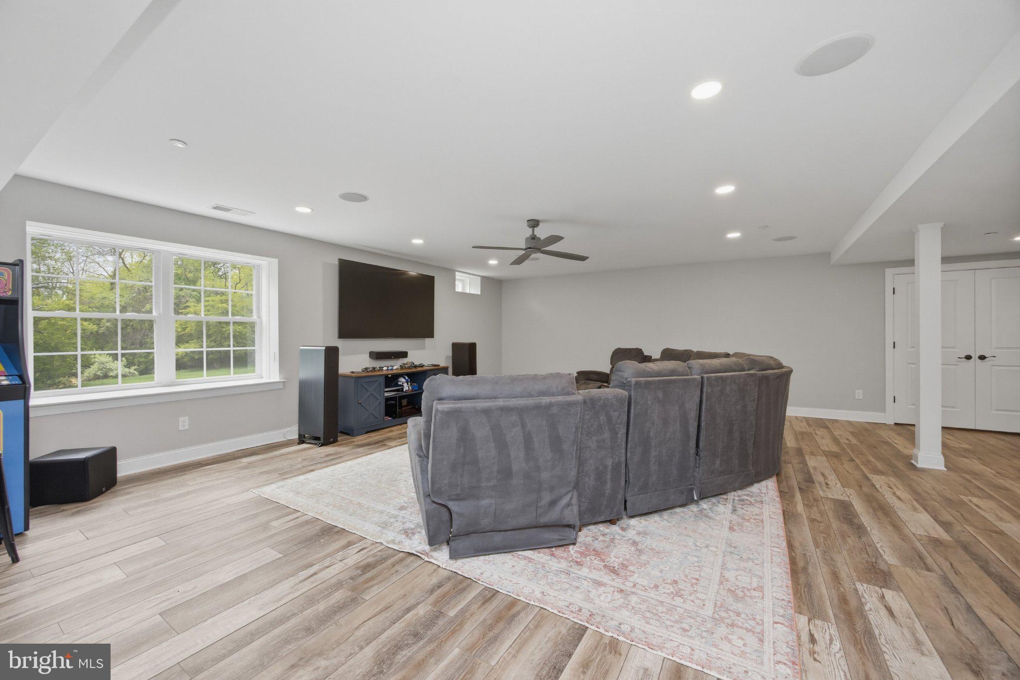 ENCLAVE AT RIDLEY CR - Residential