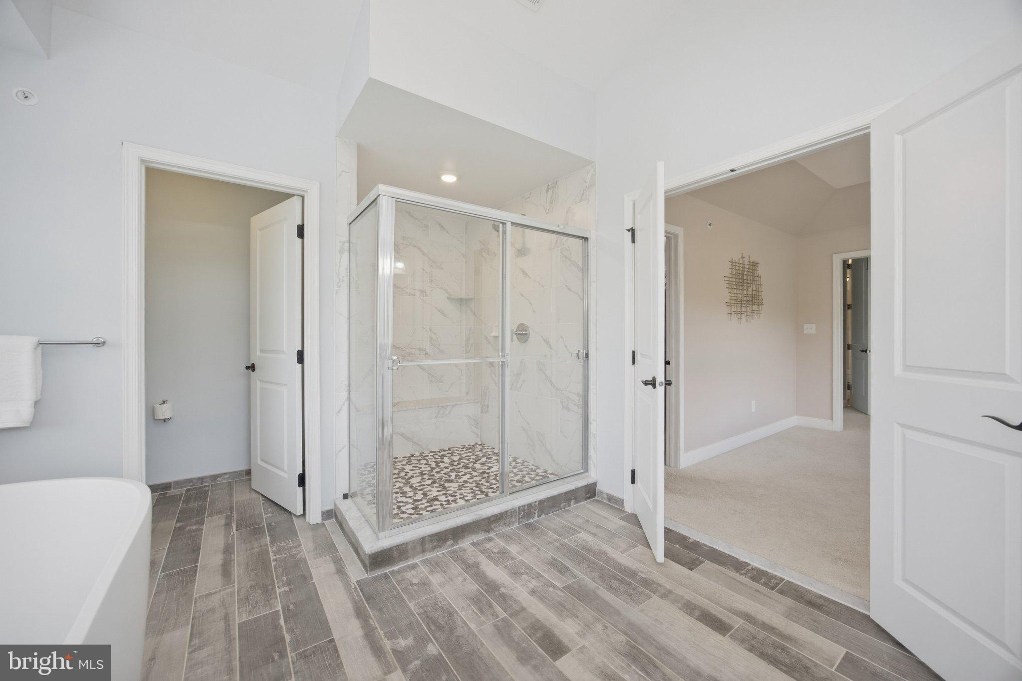 ENCLAVE AT RIDLEY CR - Residential