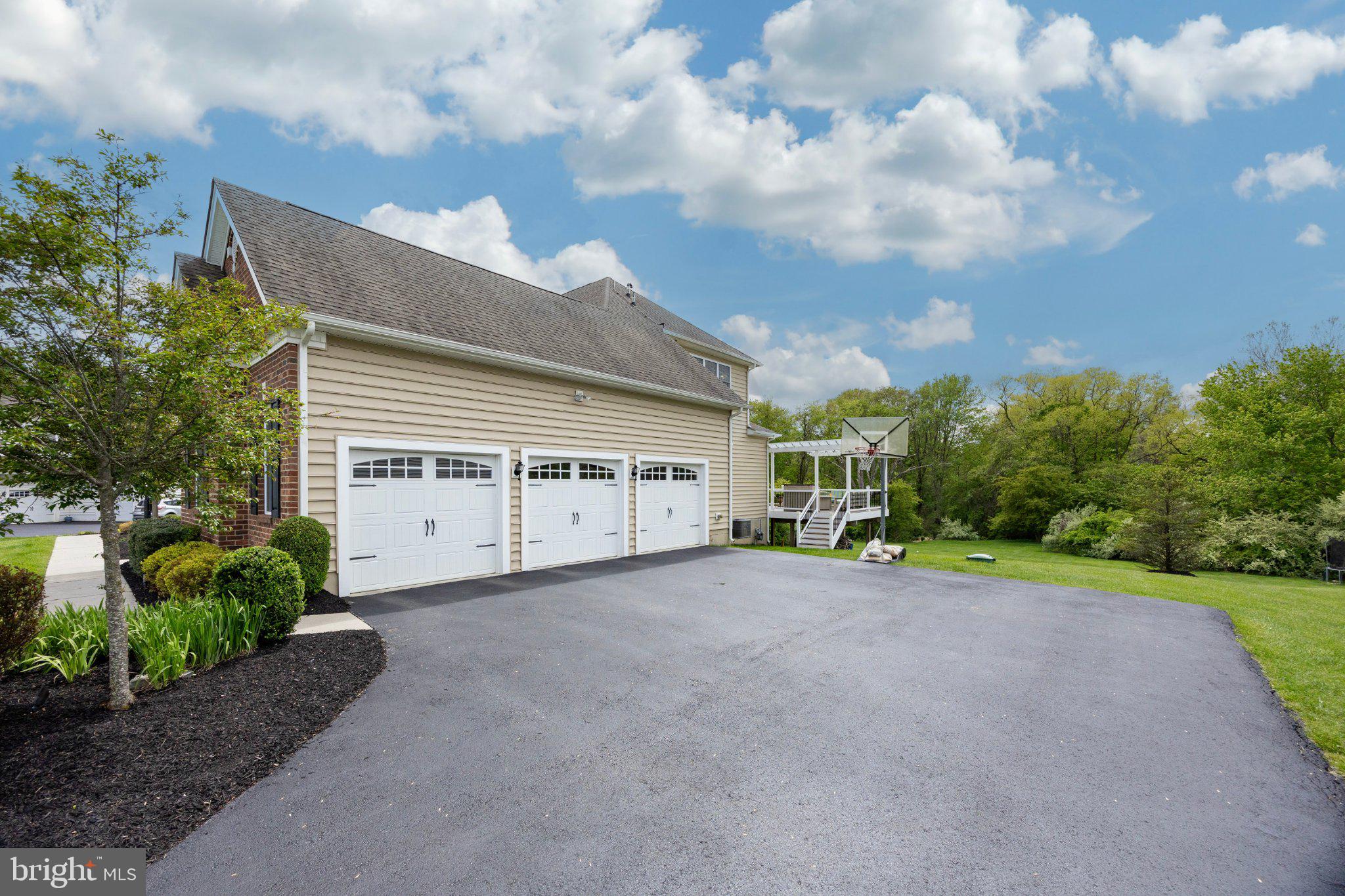 ENCLAVE AT RIDLEY CR - Residential