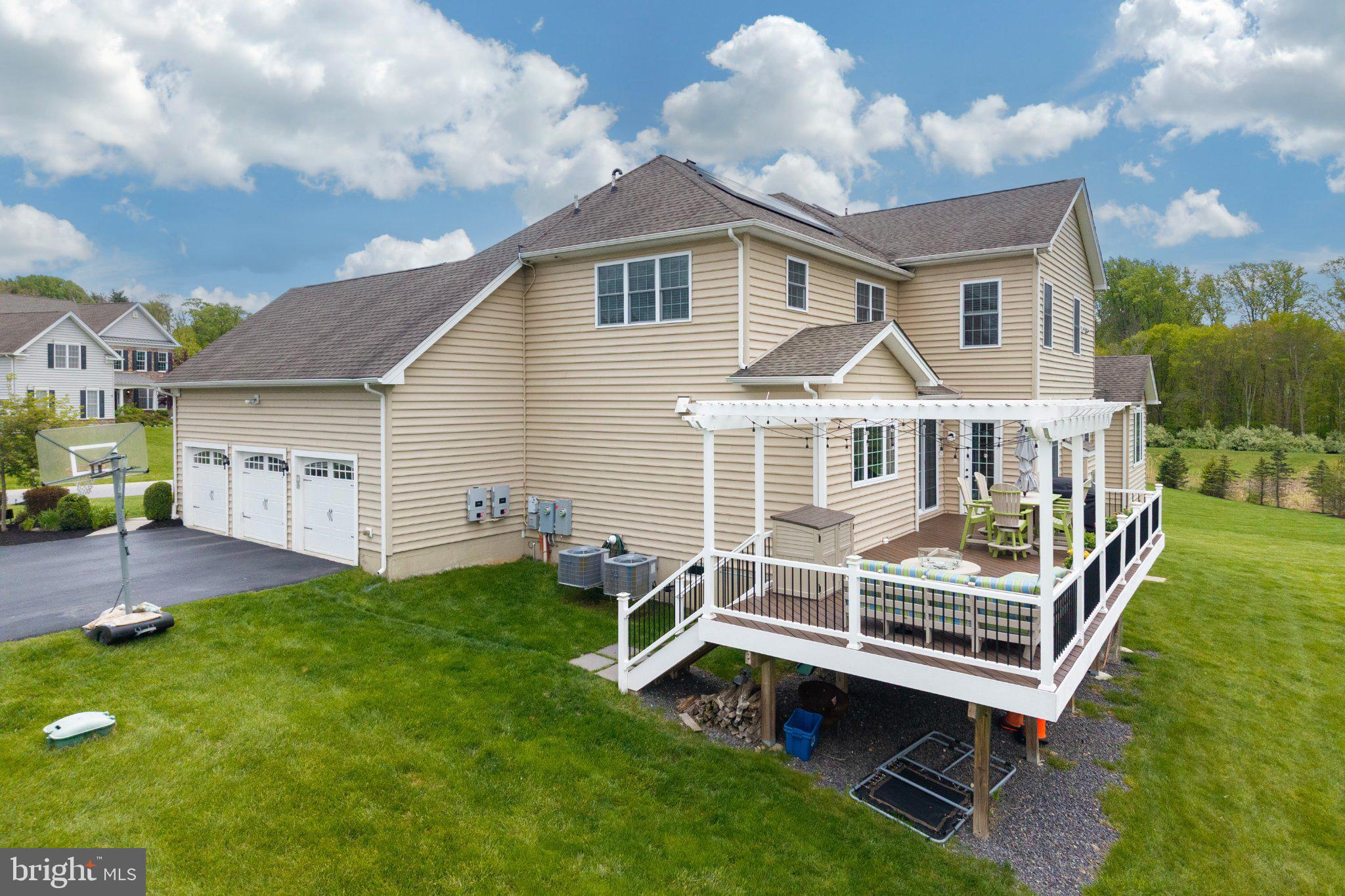 ENCLAVE AT RIDLEY CR - Residential
