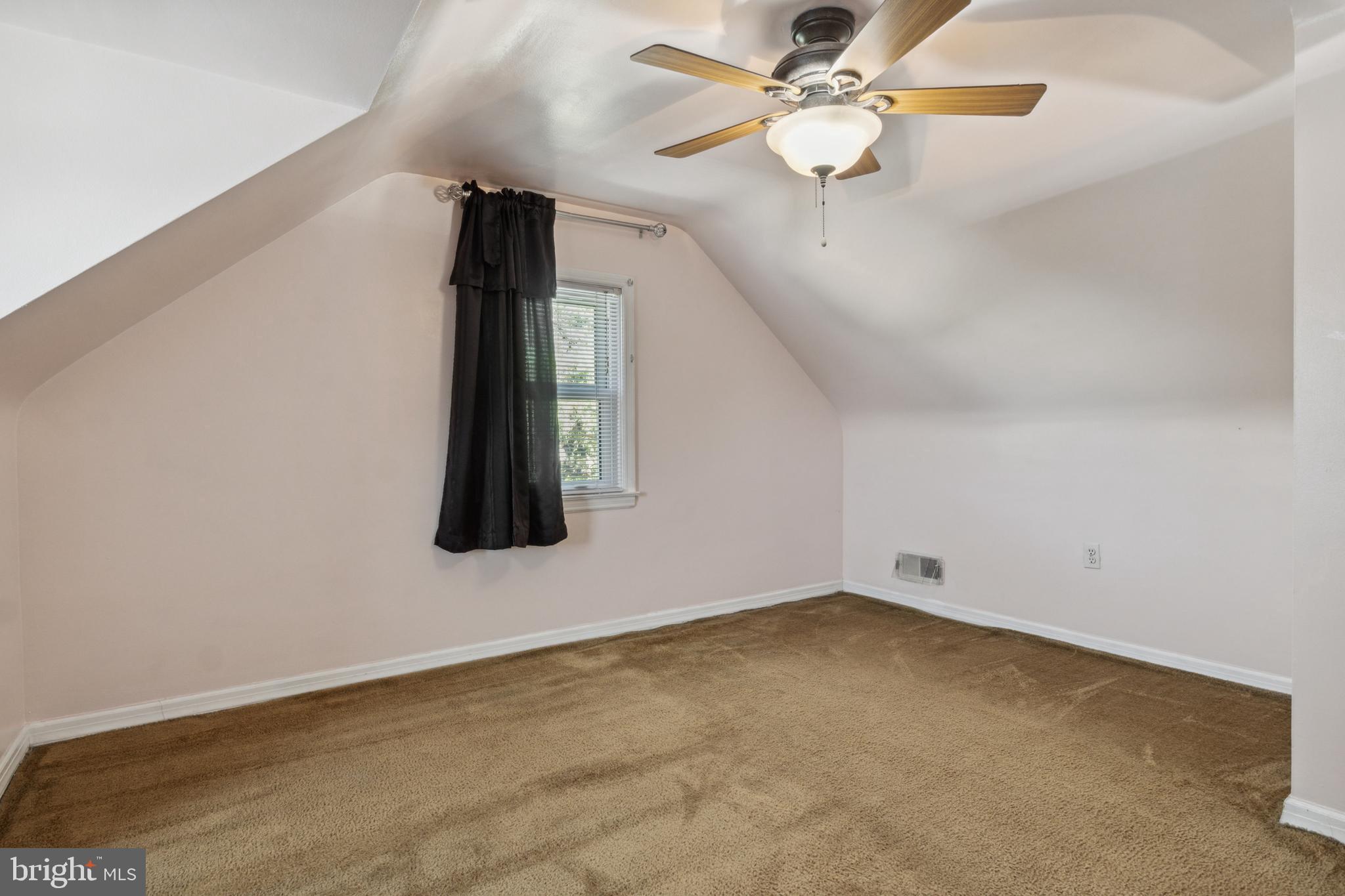 ARUNDEL GARDENS - Residential