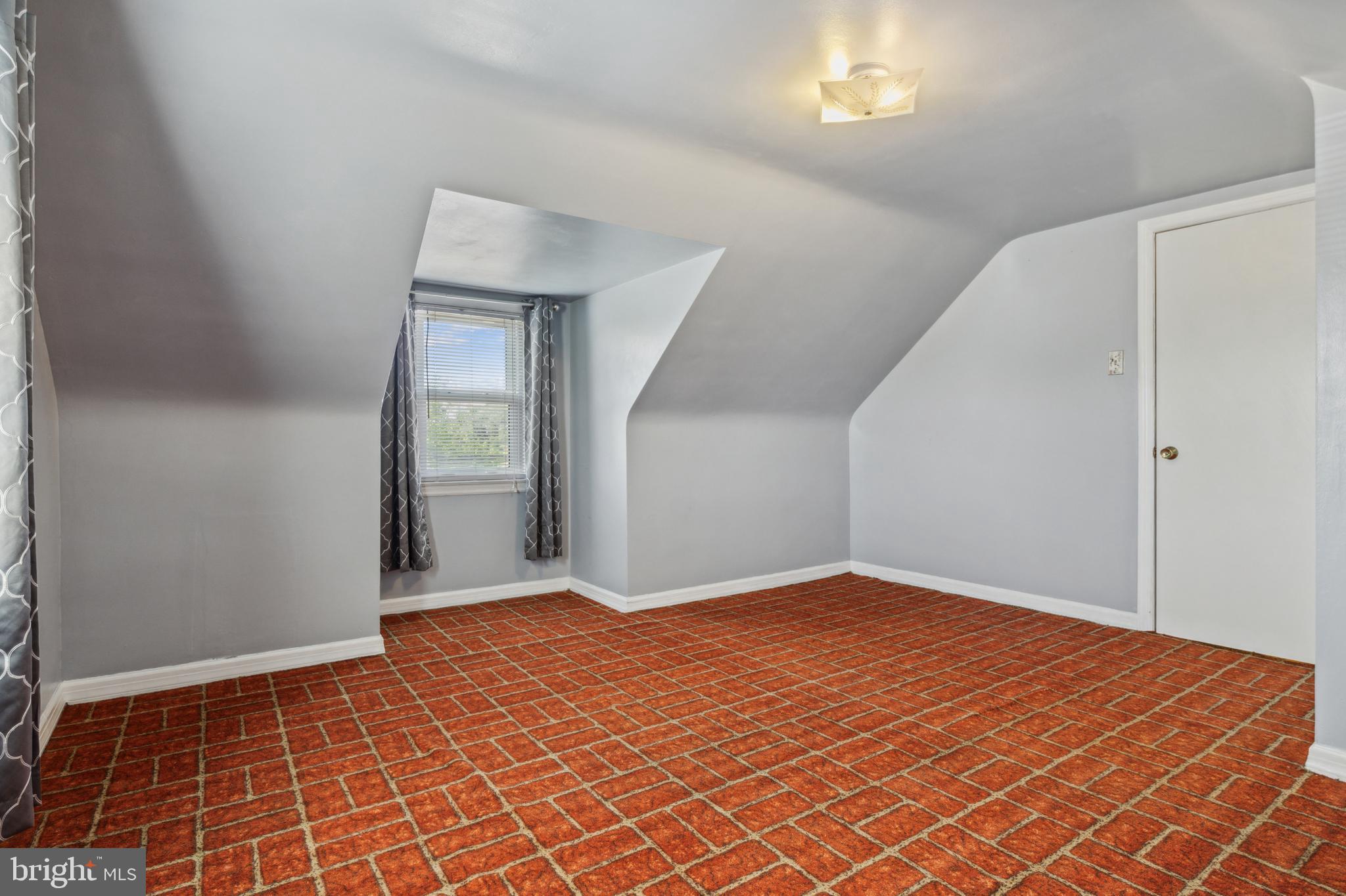 ARUNDEL GARDENS - Residential