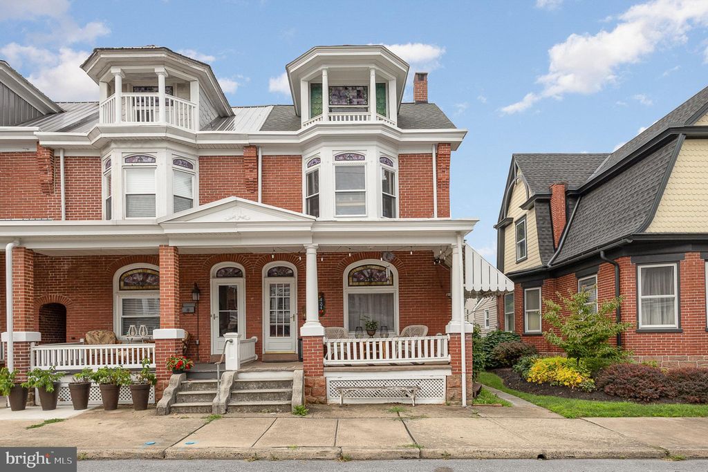 Photo of 434 Walnut Street, Denver, PA 17517 (MLS # PALA2054528)