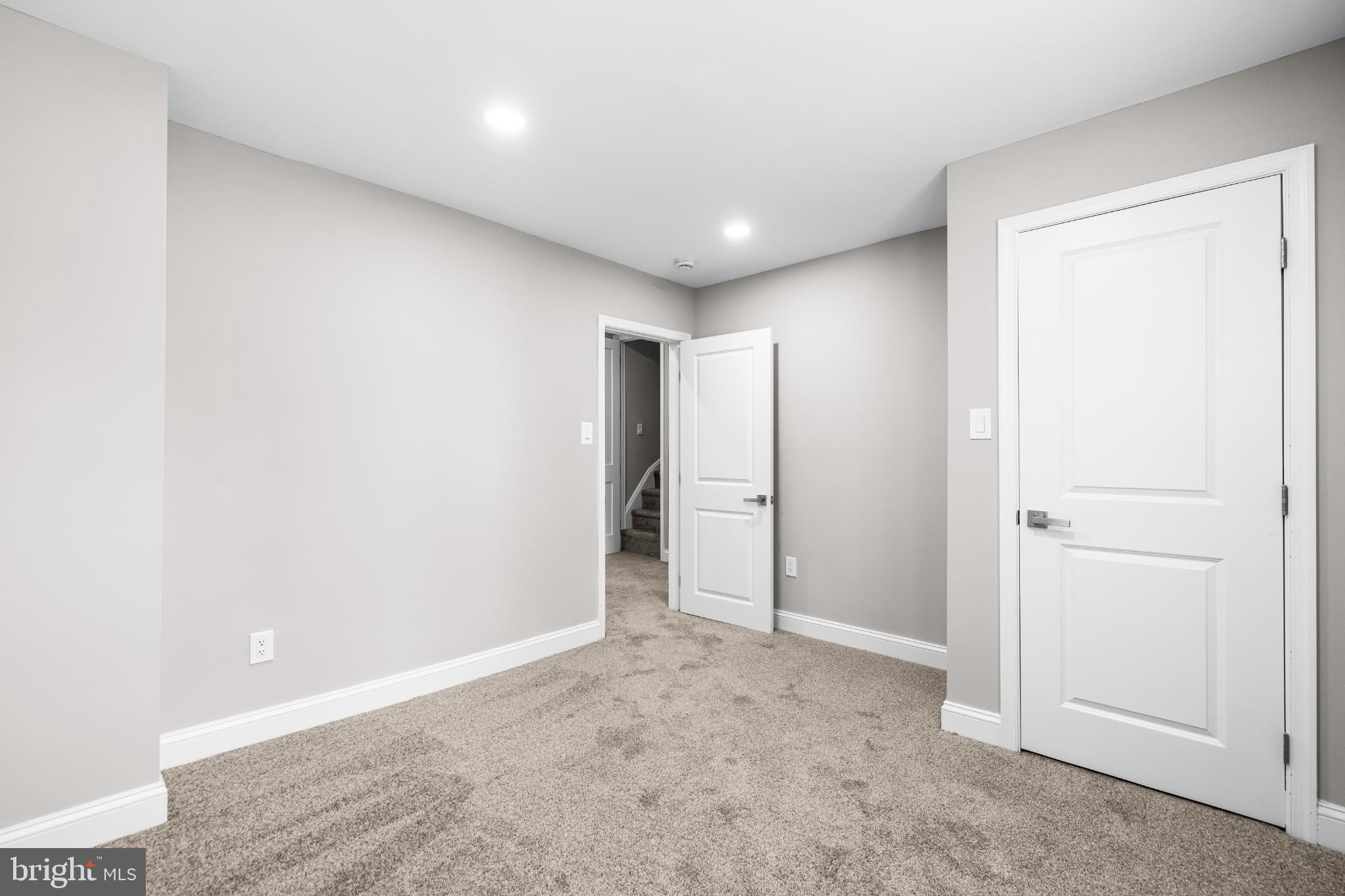 WOODBROOK - Residential