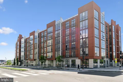 MLS: DCDC2255878