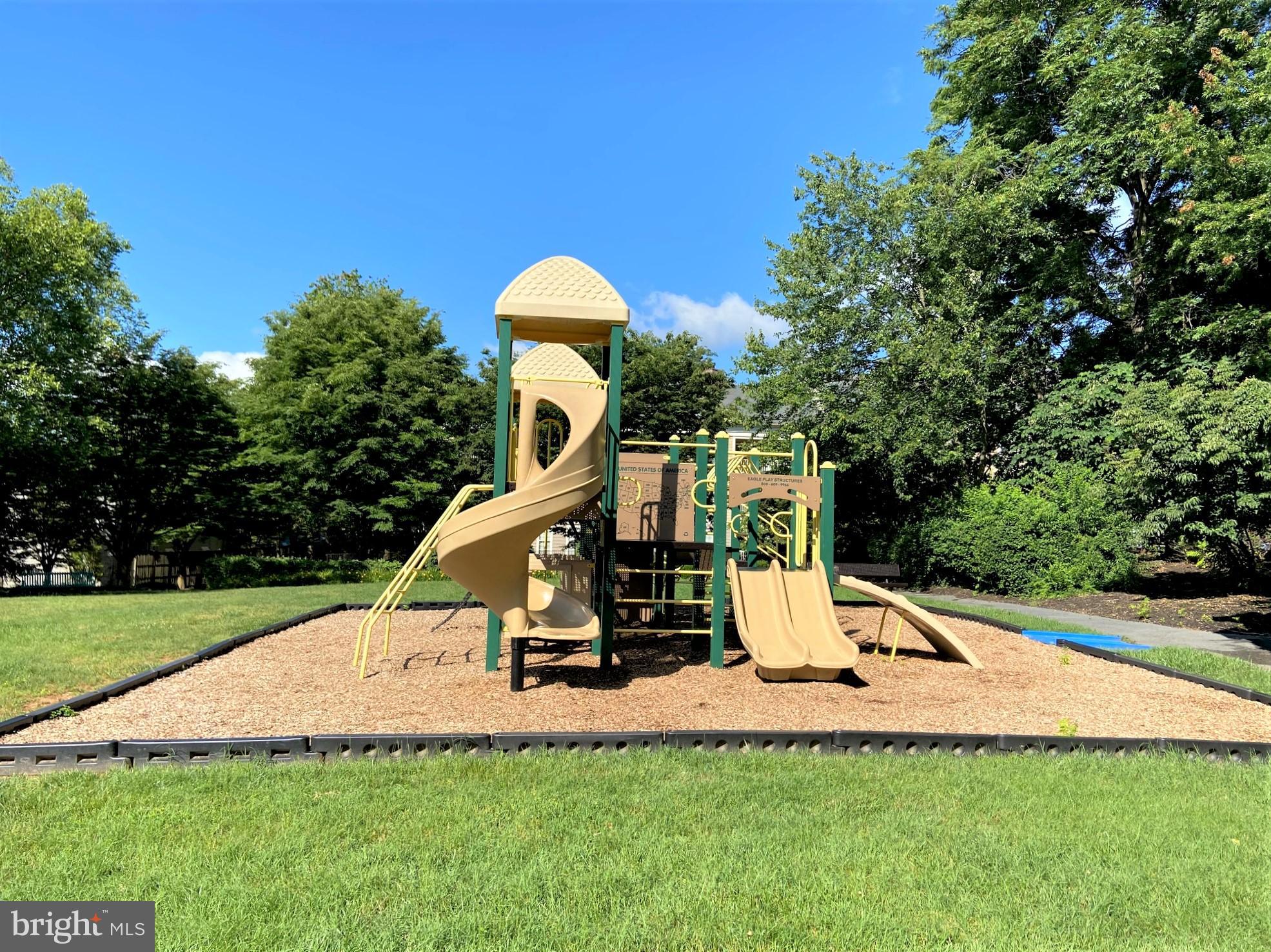 VILLAGE OF CLOPPERS MILL - Residential Lease