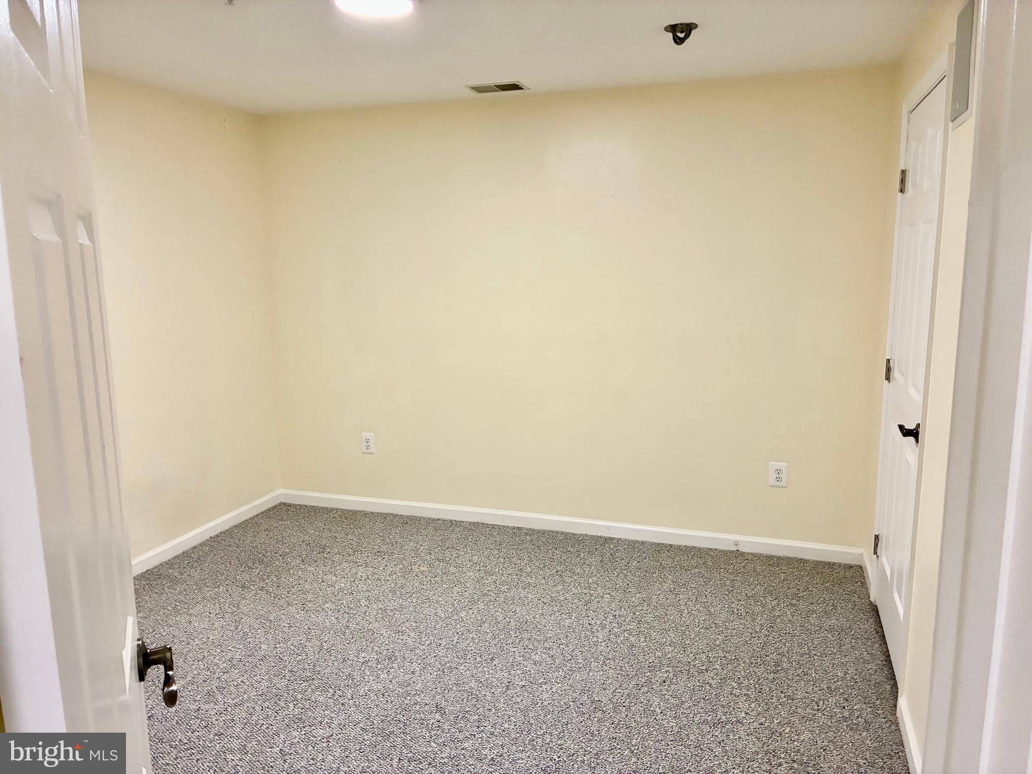 VILLAGE OF CLOPPERS MILL - Residential Lease