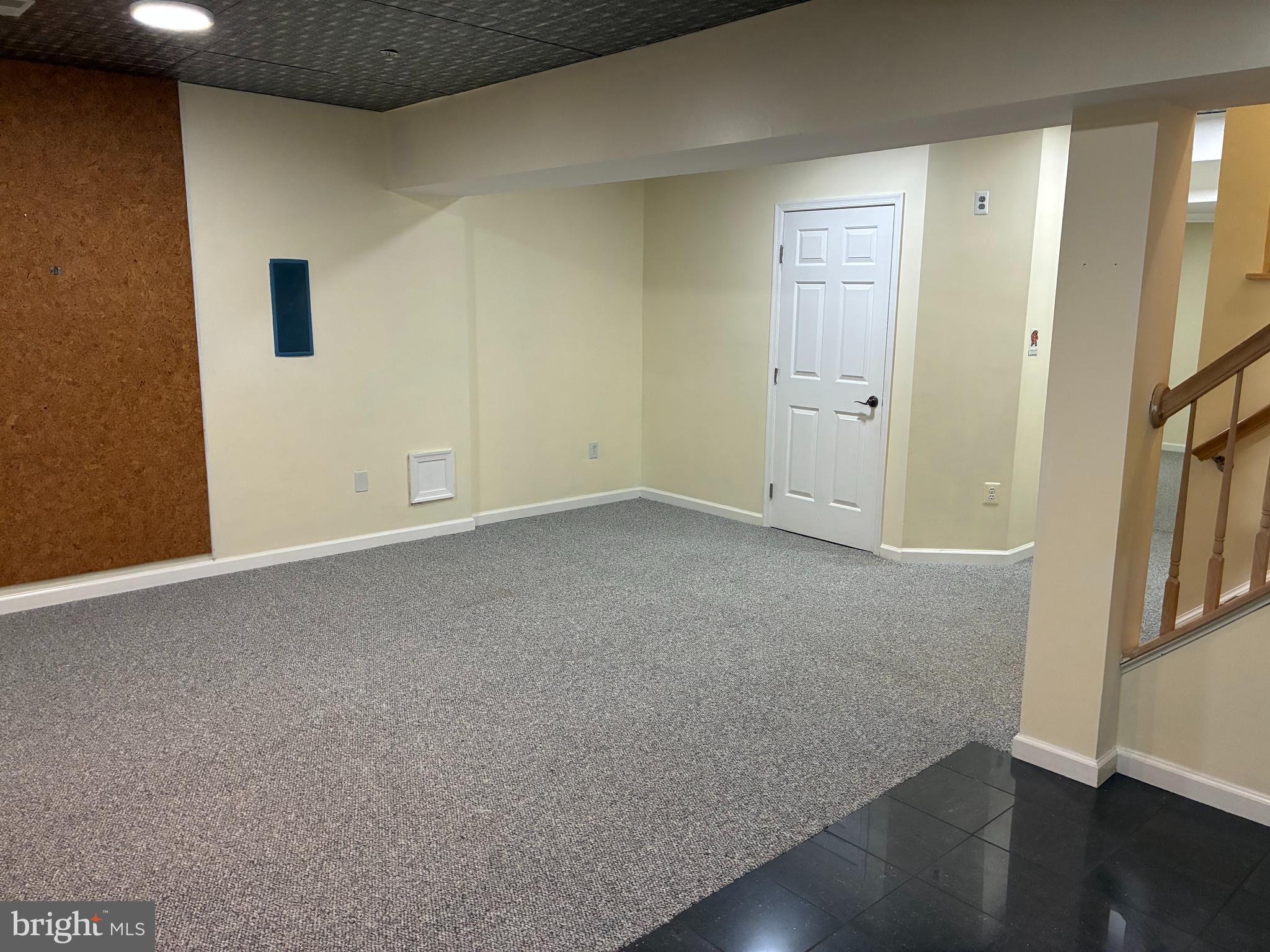 VILLAGE OF CLOPPERS MILL - Residential Lease