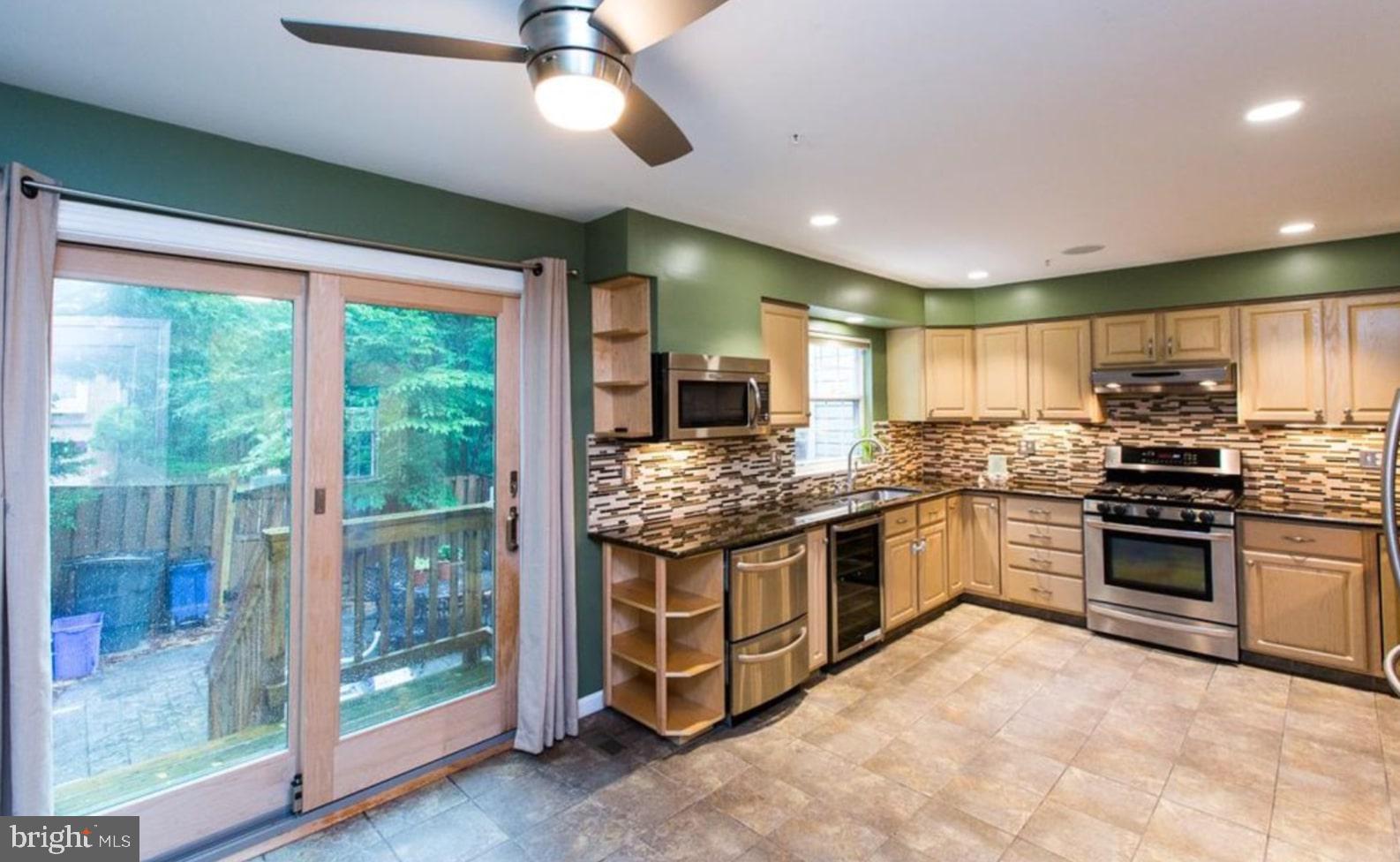 VILLAGE OF CLOPPERS MILL - Residential Lease