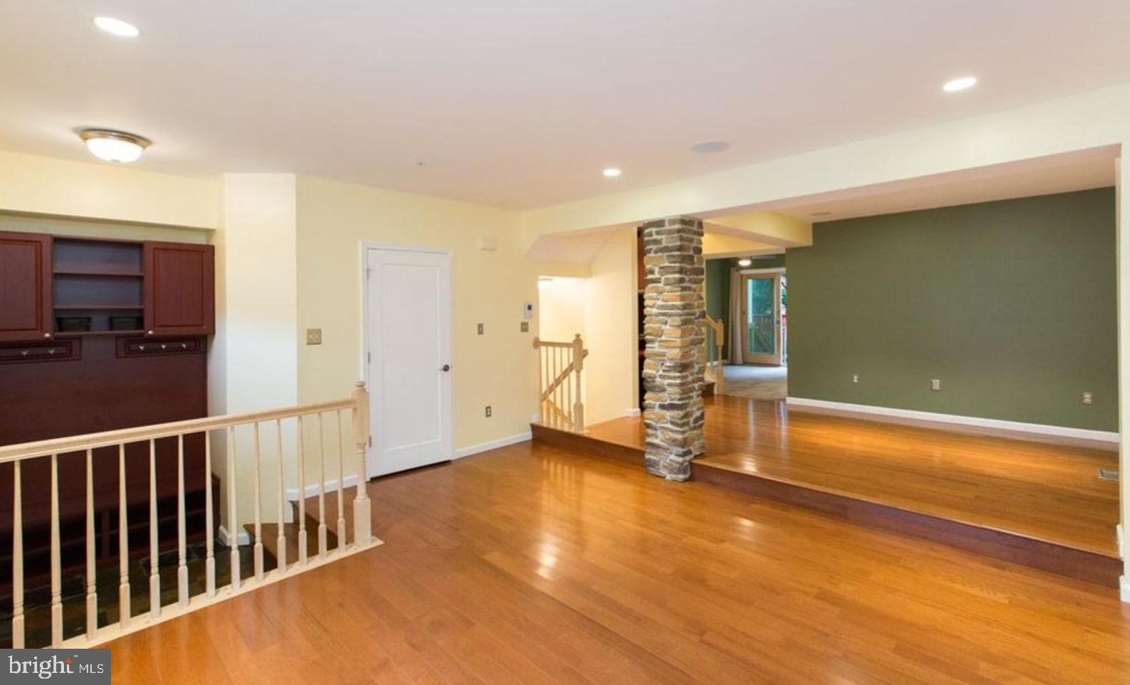 VILLAGE OF CLOPPERS MILL - Residential Lease