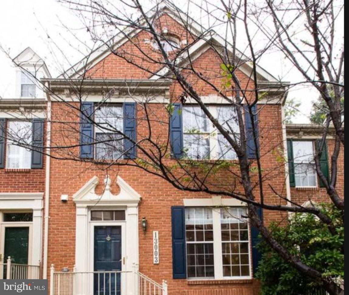 VILLAGE OF CLOPPERS MILL - Residential Lease