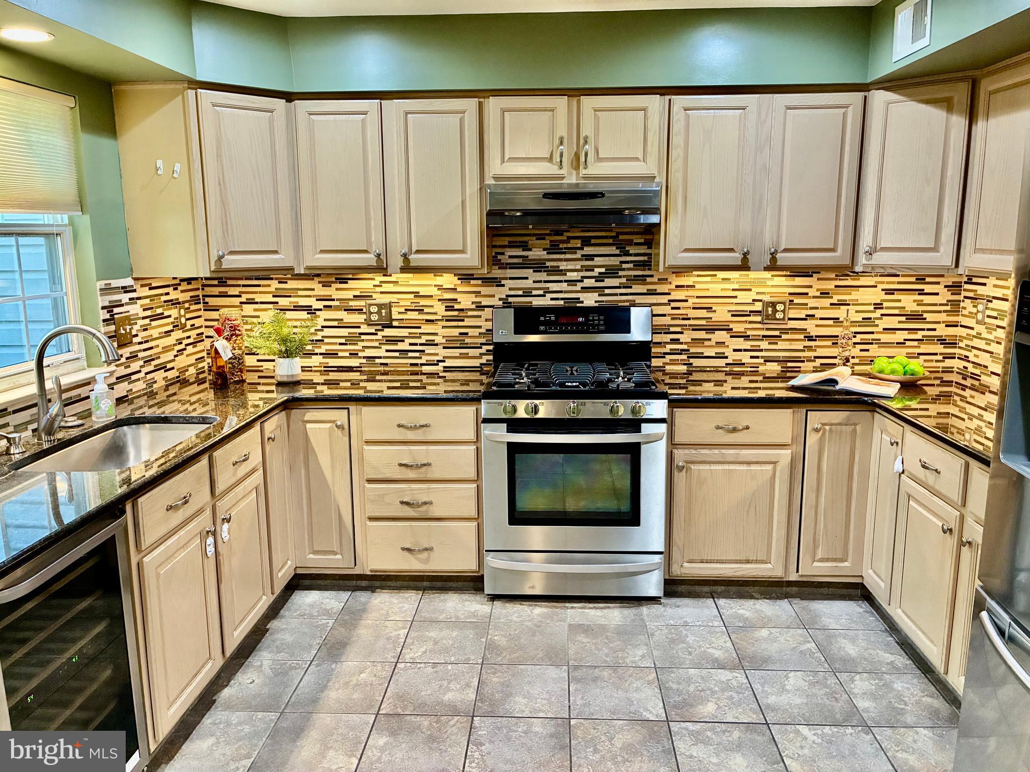 VILLAGE OF CLOPPERS MILL - Residential Lease