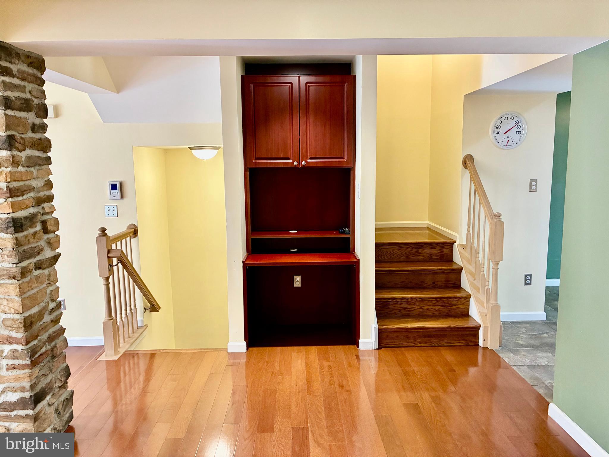 VILLAGE OF CLOPPERS MILL - Residential Lease