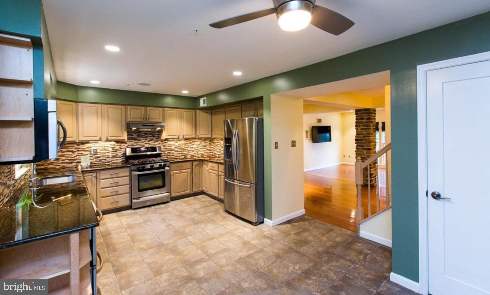 VILLAGE OF CLOPPERS MILL - Residential Lease